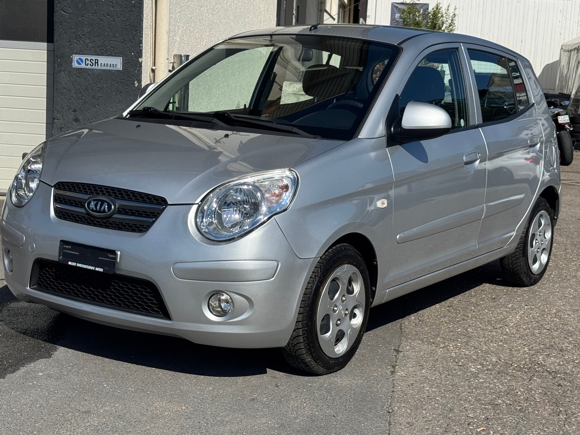 KIA Picanto 1.1 Classic-image-2
