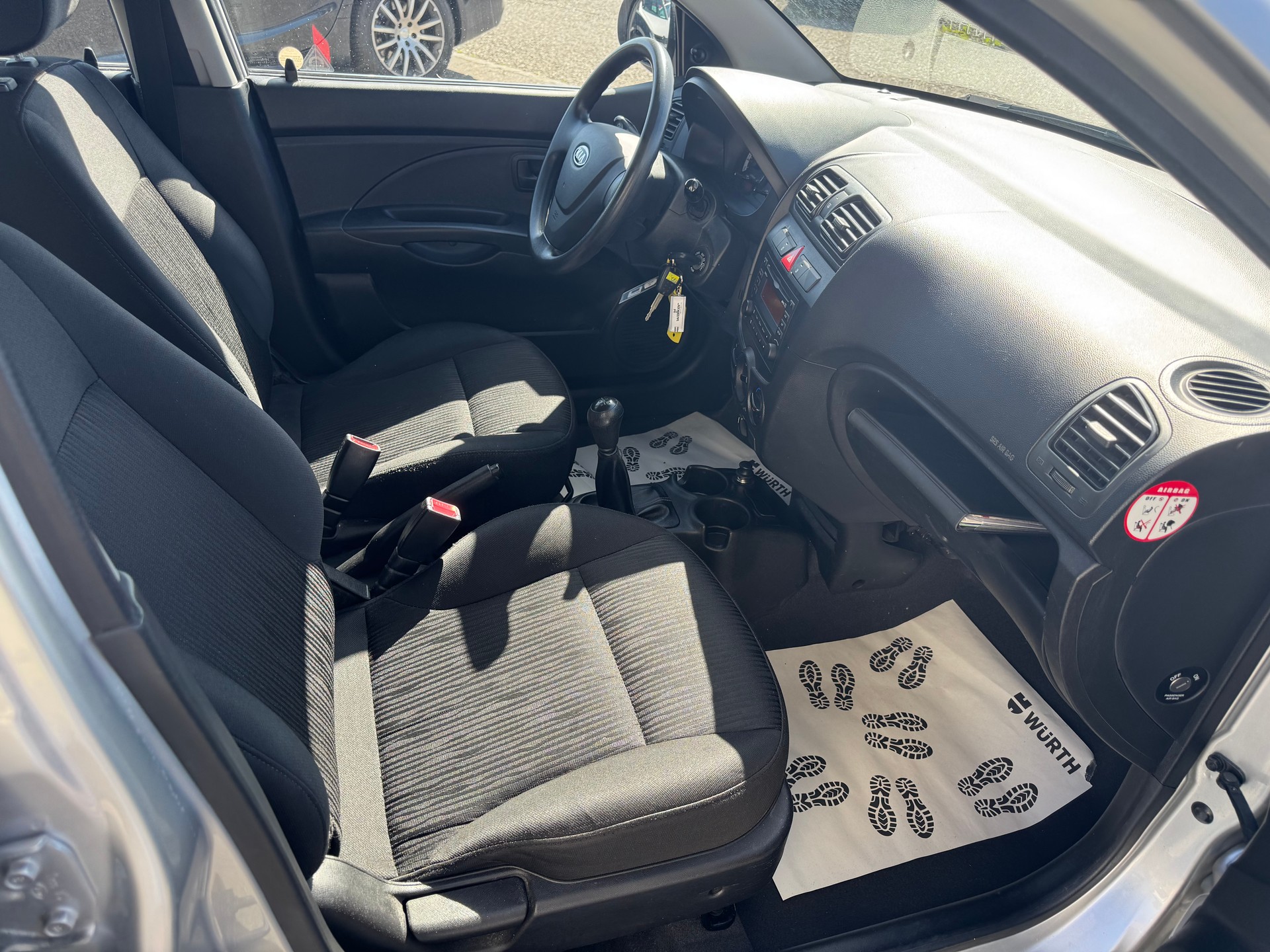 KIA Picanto 1.1 Classic-image-8