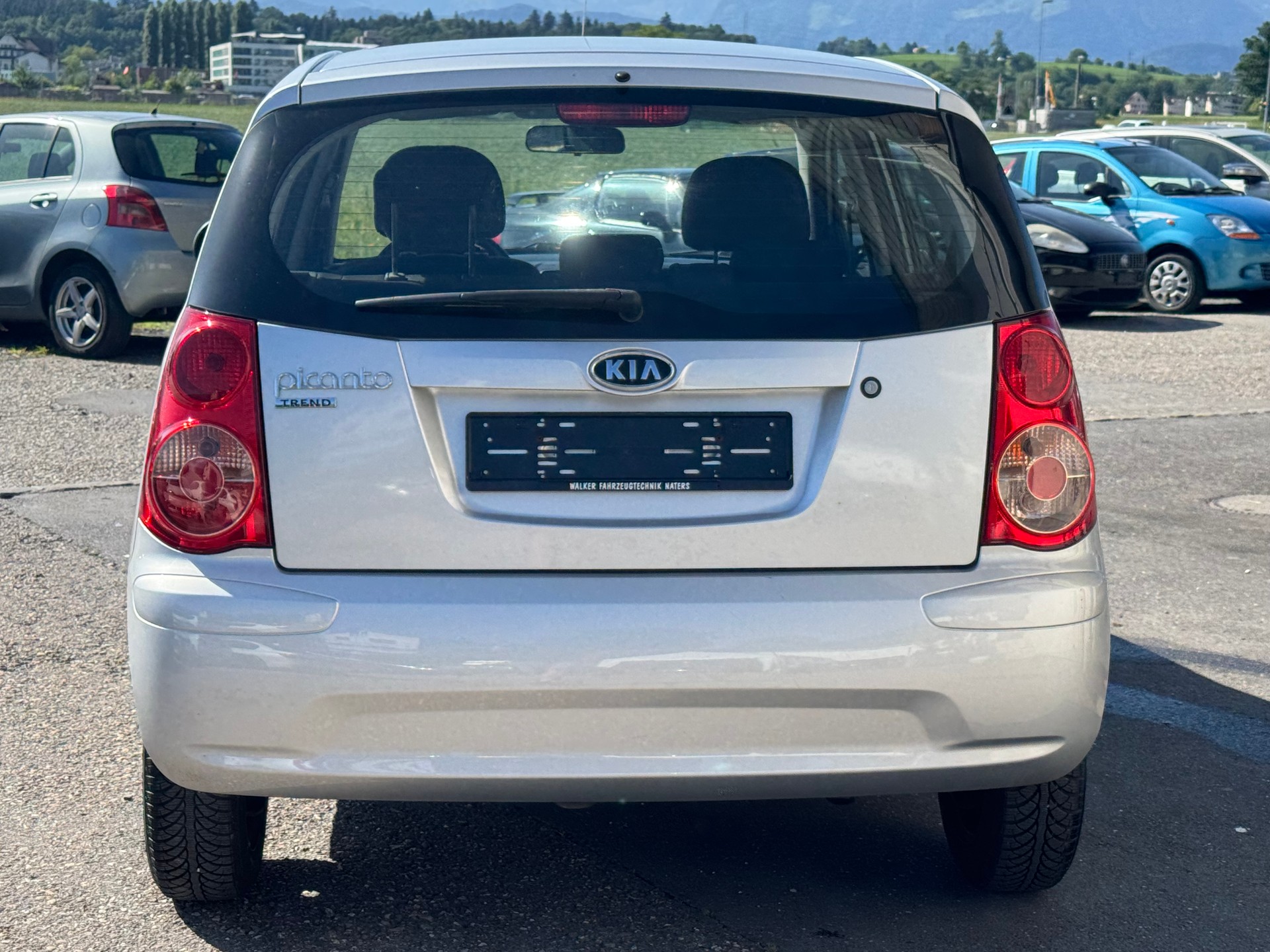 KIA Picanto 1.1 Classic-image-4
