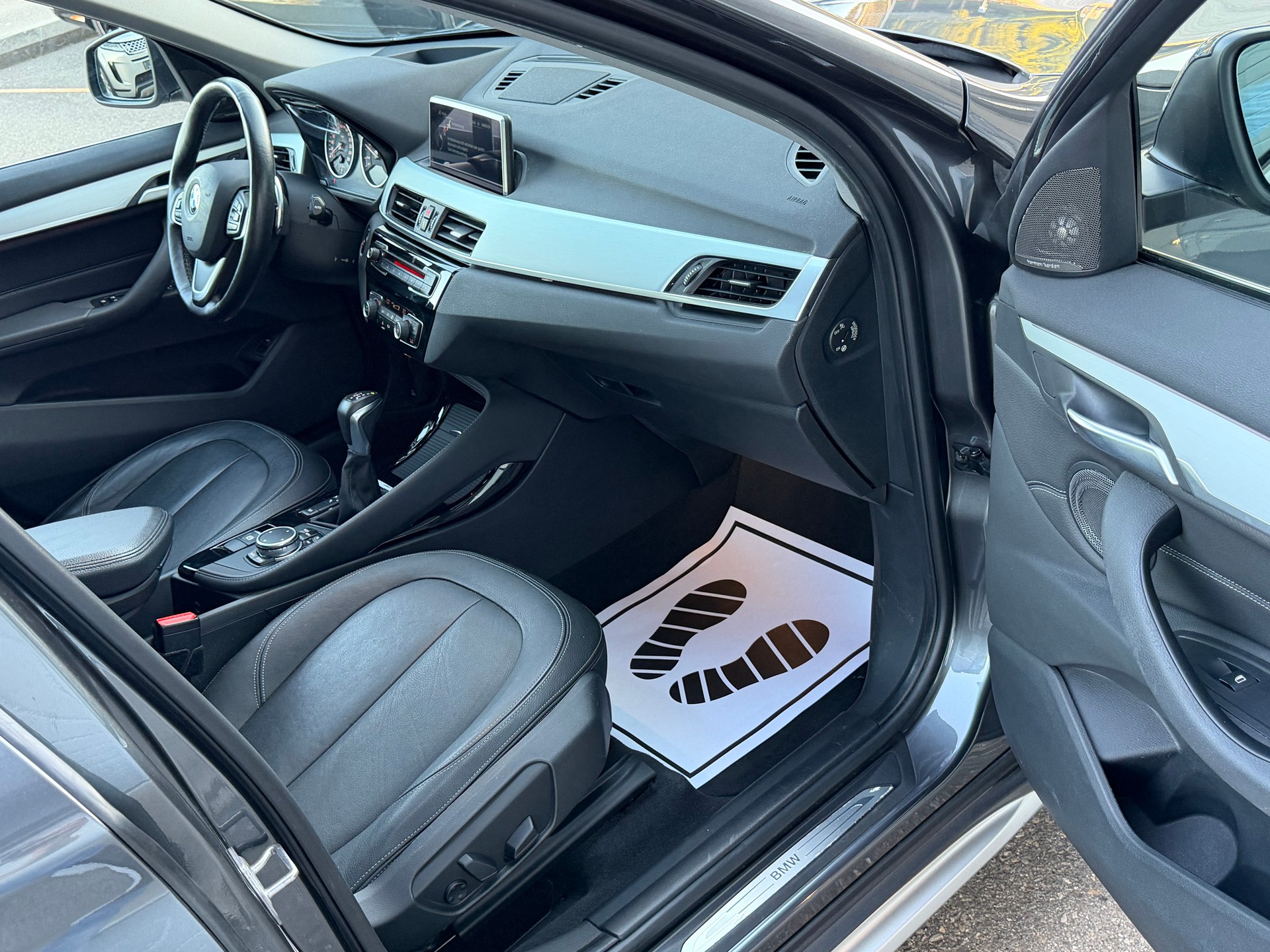 BMW X1 xDrive 20d Sport Line Steptronic-image-10