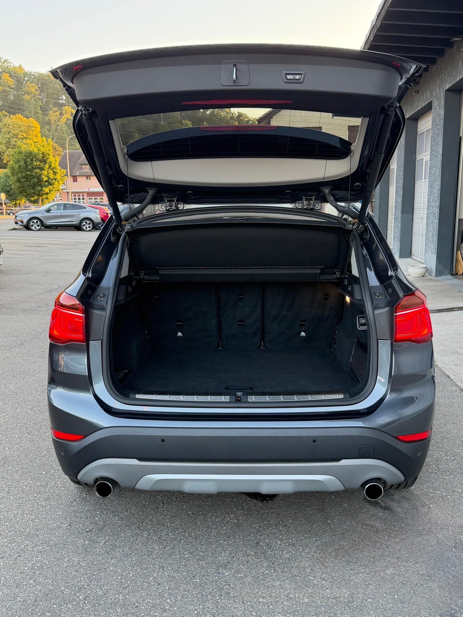 BMW X1 xDrive 20d Sport Line Steptronic-image-5