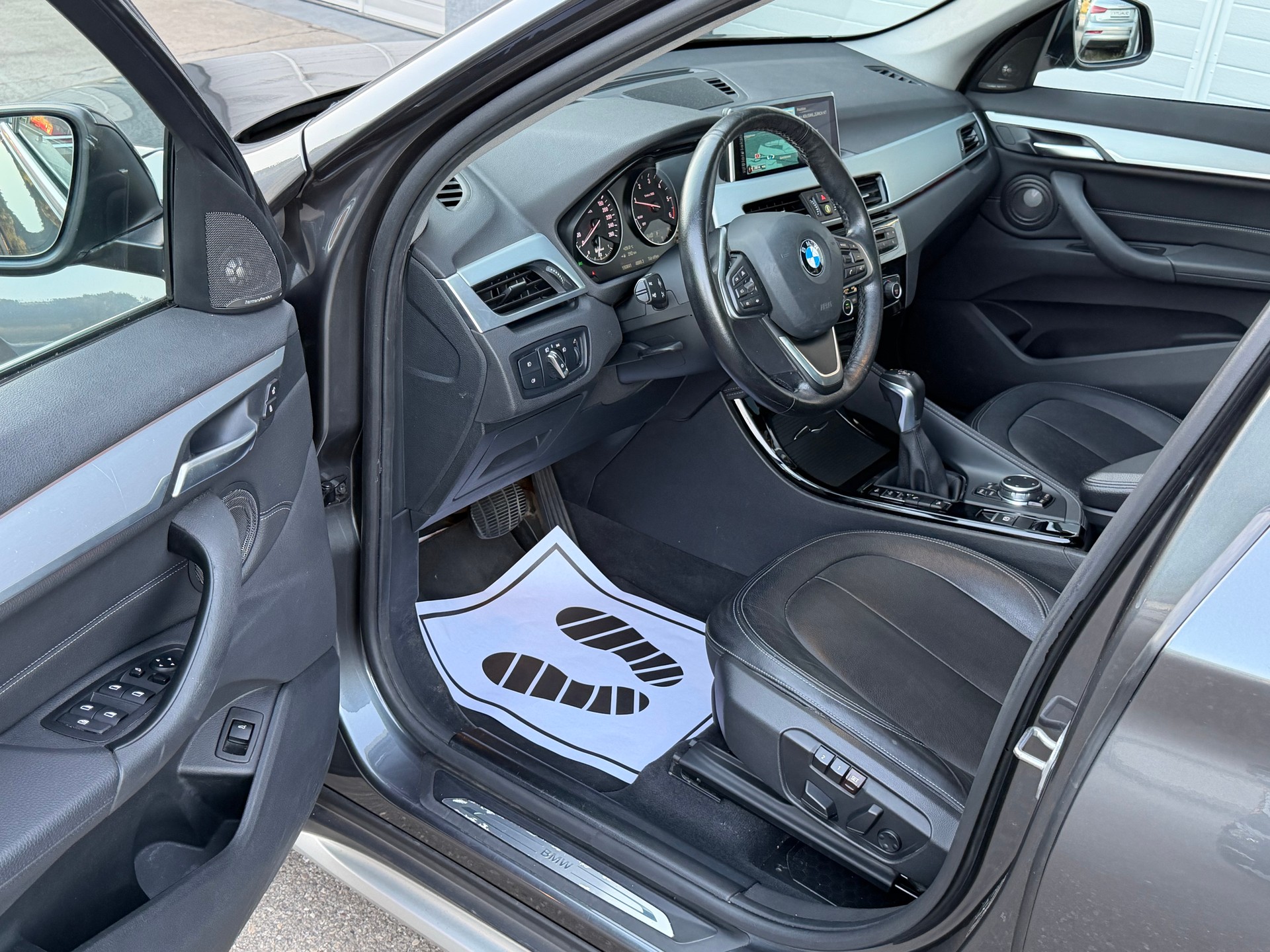 BMW X1 xDrive 20d Sport Line Steptronic-image-7
