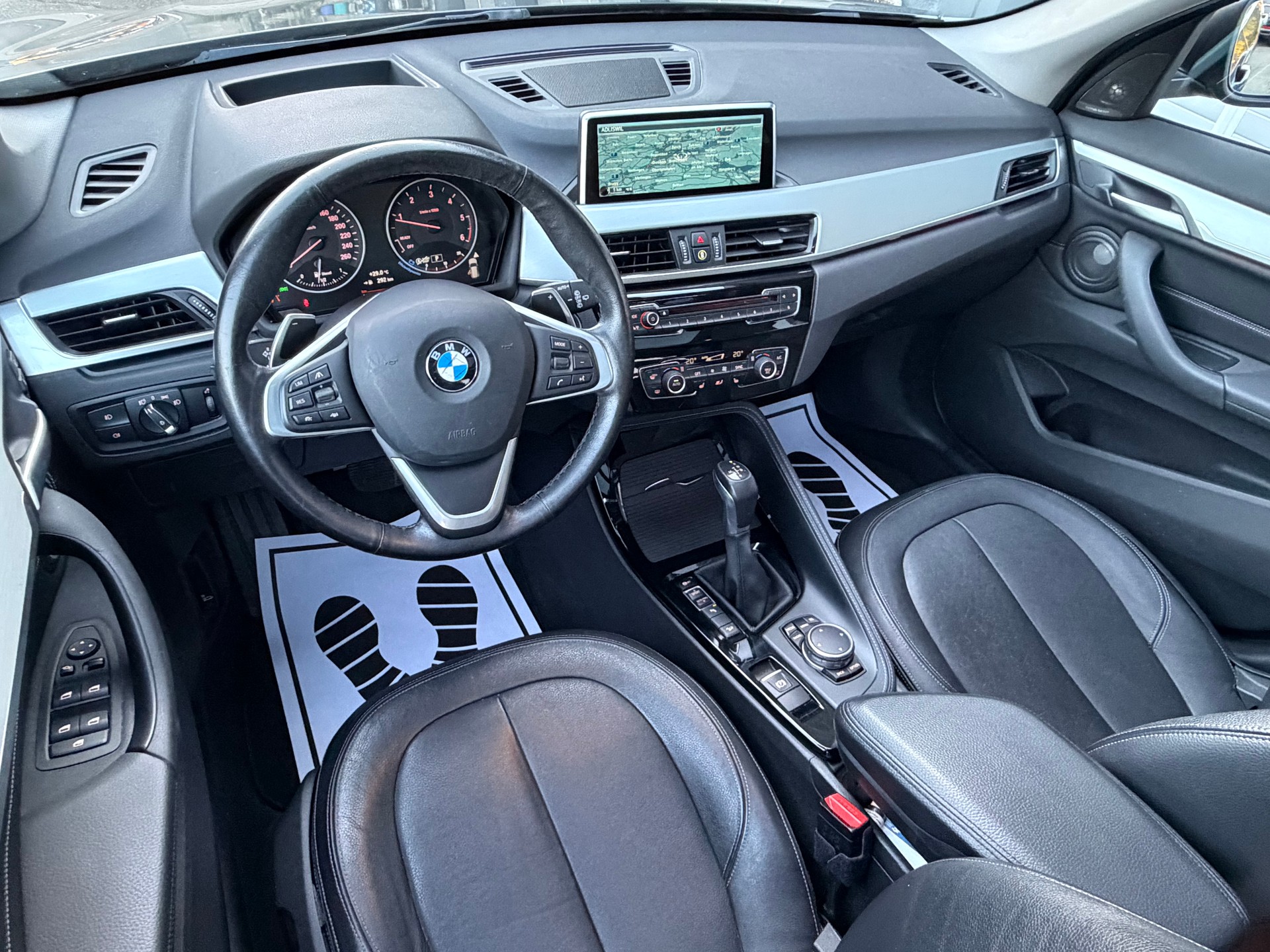 BMW X1 xDrive 20d Sport Line Steptronic-image-8