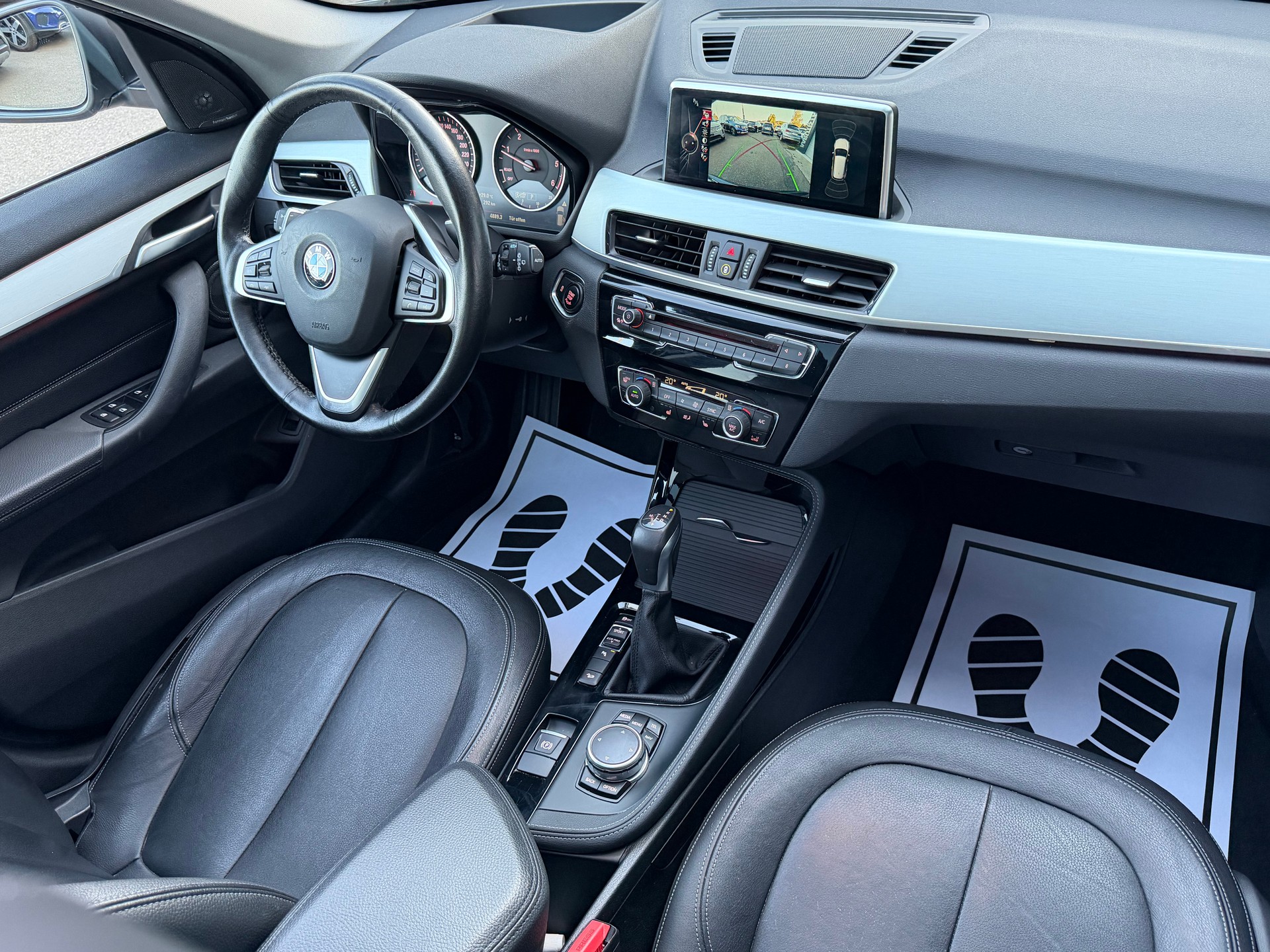 BMW X1 xDrive 20d Sport Line Steptronic-image-11