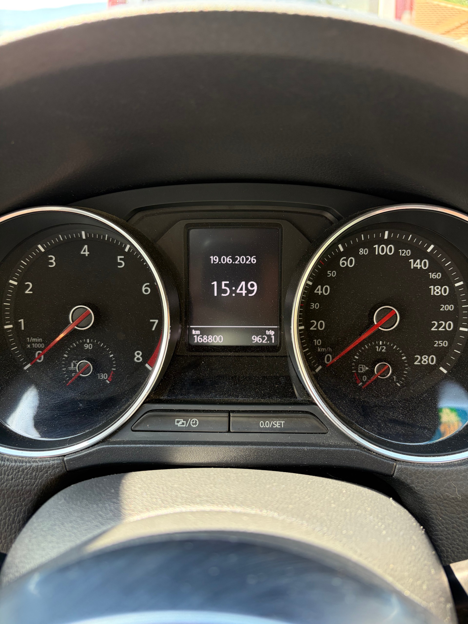 VW 1.8 TSI GTI-image-9