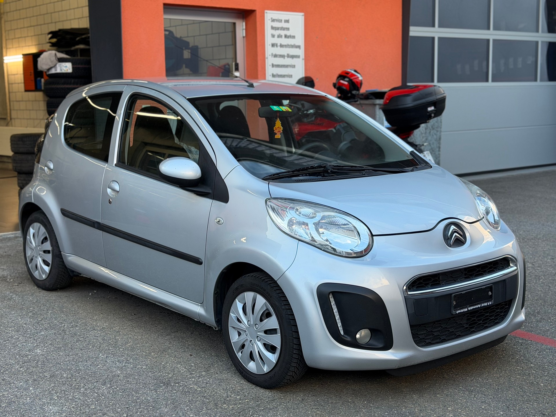 CITROEN C1 1.0i Exclusive-image-0