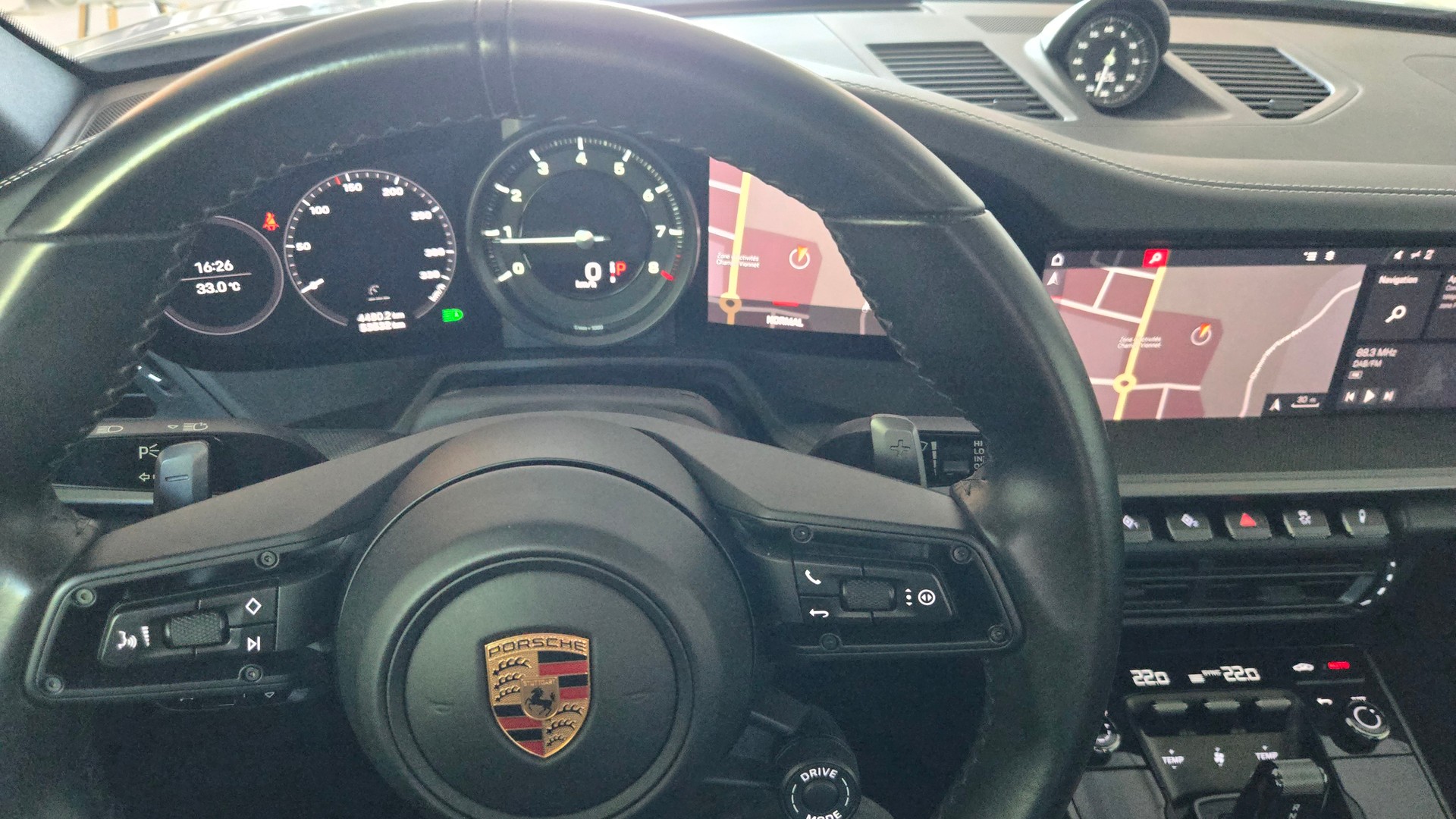 PORSCHE 911 Carrera 4S PDK-image-10
