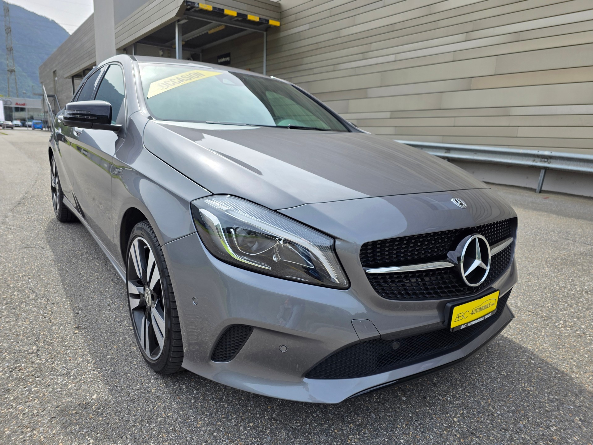 MERCEDES-BENZ A 220 4Matic 7G-DCT-image-0