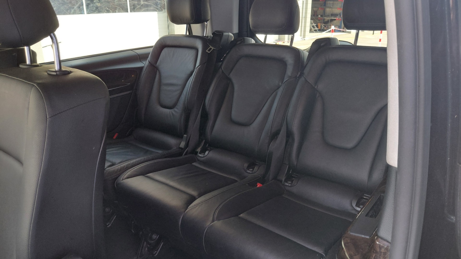 MERCEDES-BENZ V 250 d Avantgarde extralang 4M 7G-Tronic-image-9