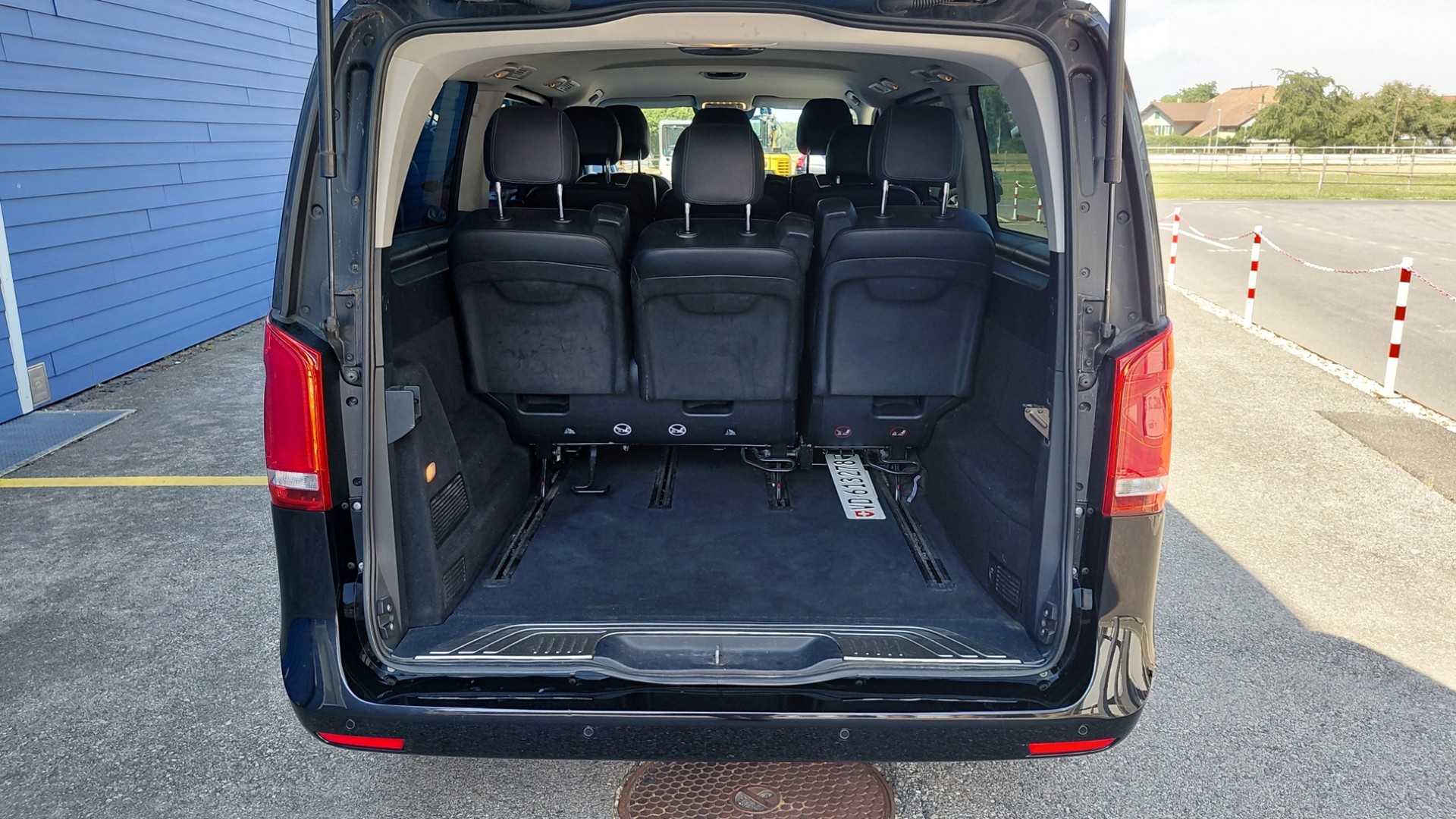 MERCEDES-BENZ V 250 d Avantgarde extralang 4M 7G-Tronic-image-11