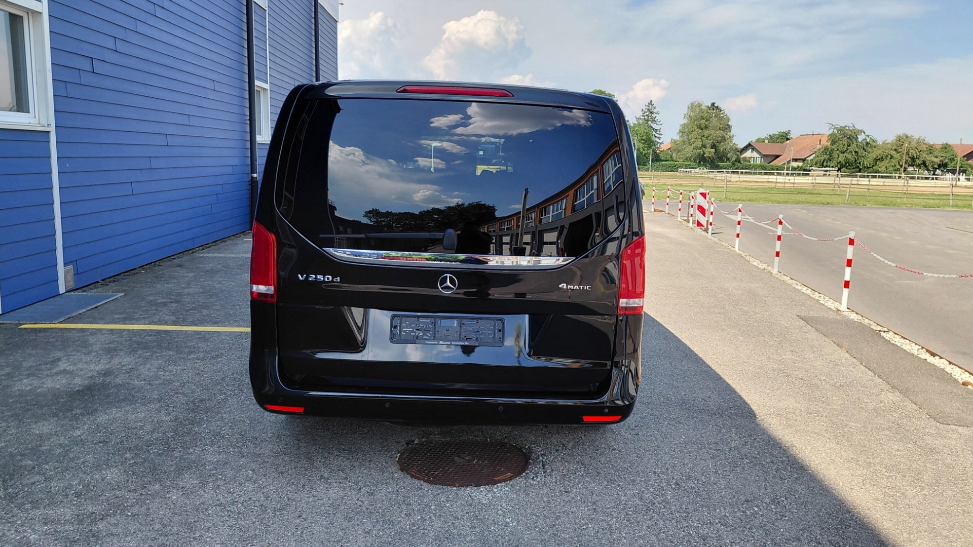 MERCEDES-BENZ V 250 d Avantgarde extralang 4M 7G-Tronic-image-5