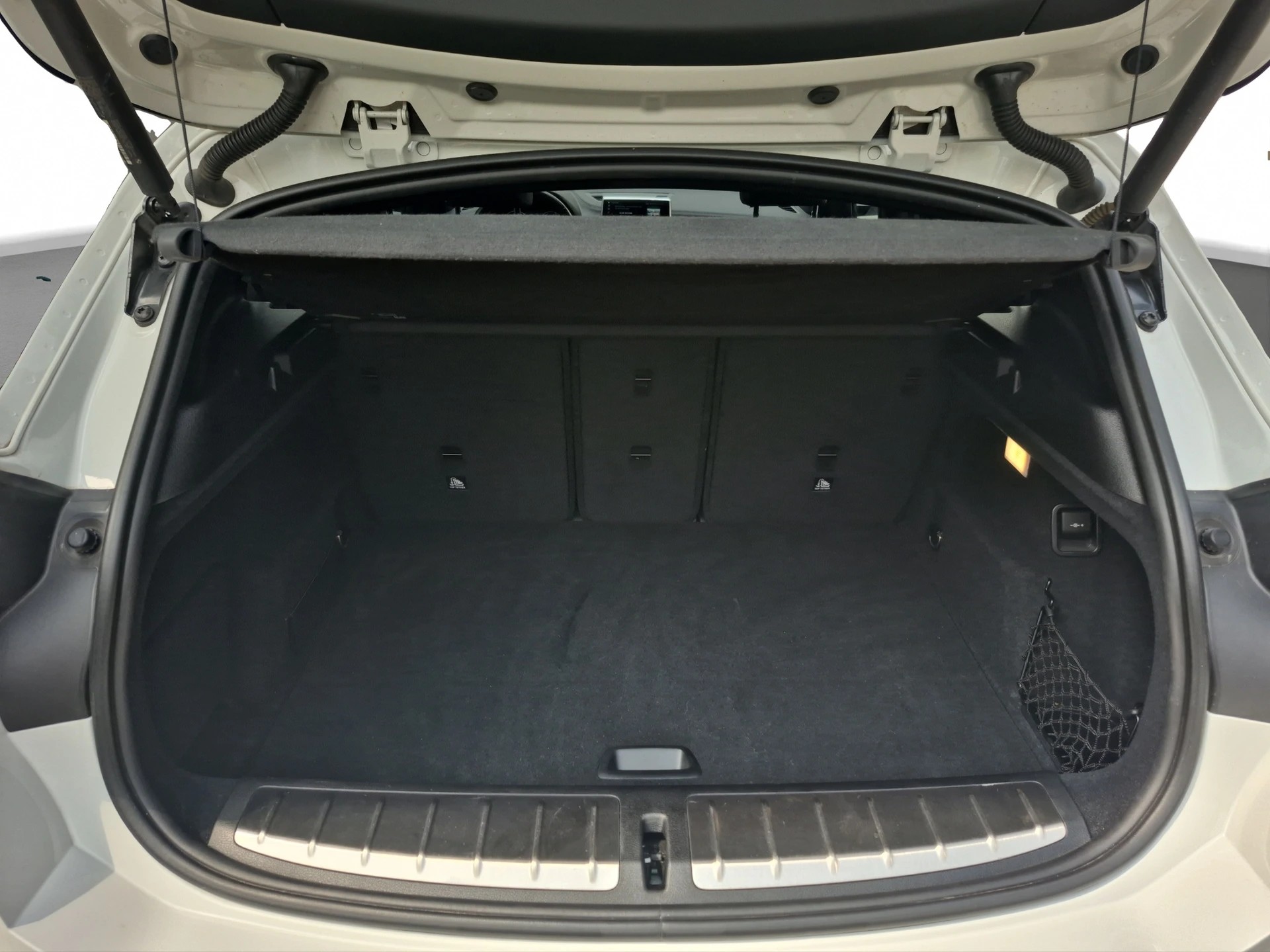 BMW X2 xDrive 20d M Sport Steptronic-image-12