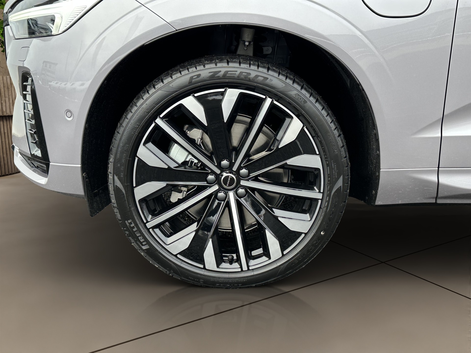 VOLVO XC60 2.0 T8 TE Ultra Dark eAWD-image-7