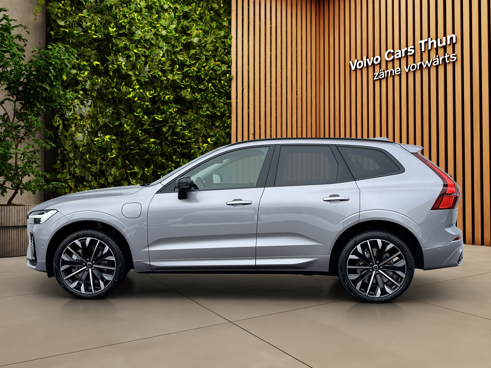 VOLVO XC60 2.0 T8 TE Ultra Dark eAWD-image-4