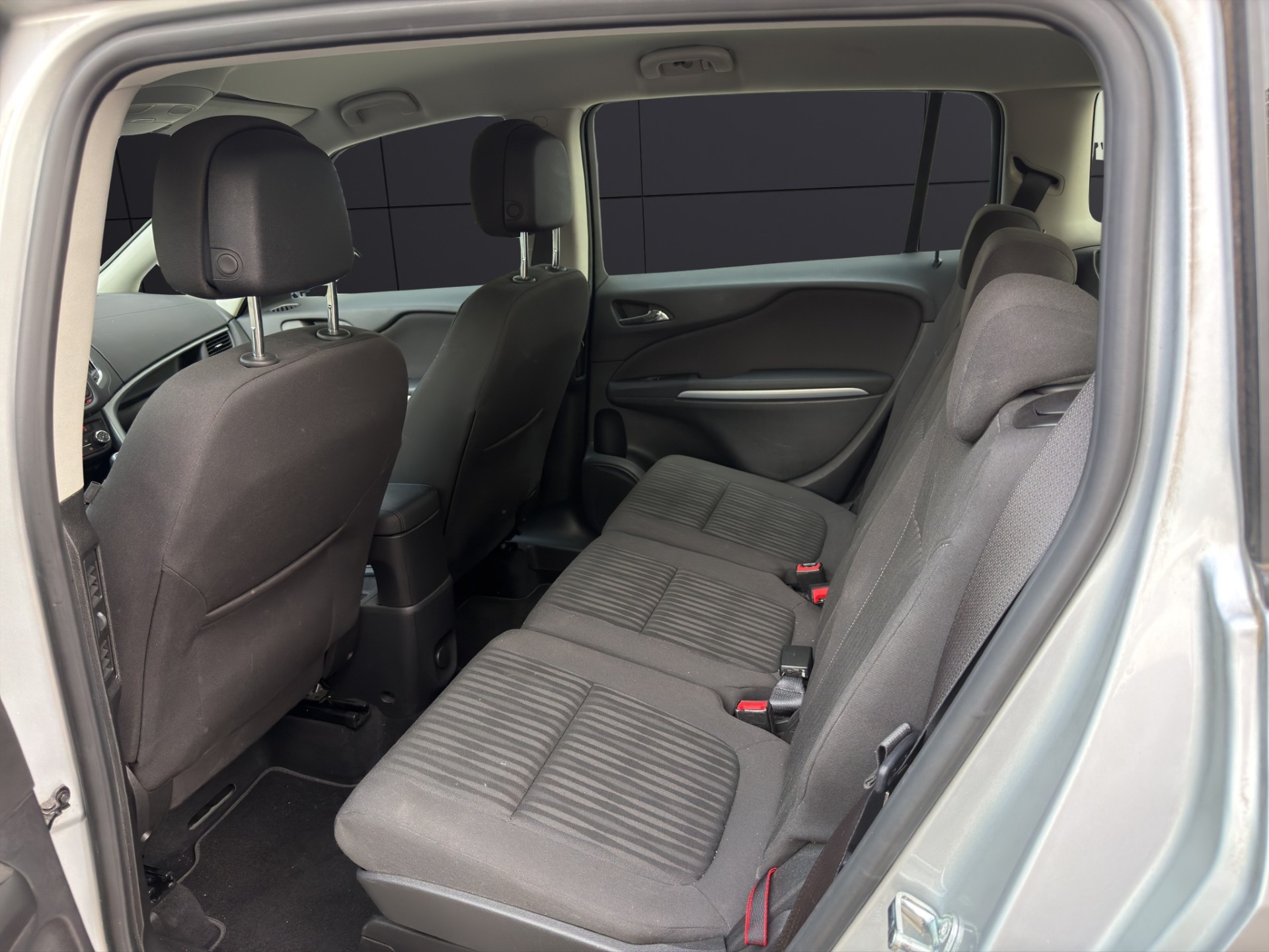 OPEL Zafira Tourer 1.6i 16V CNG Turbo Enjoy-image-9