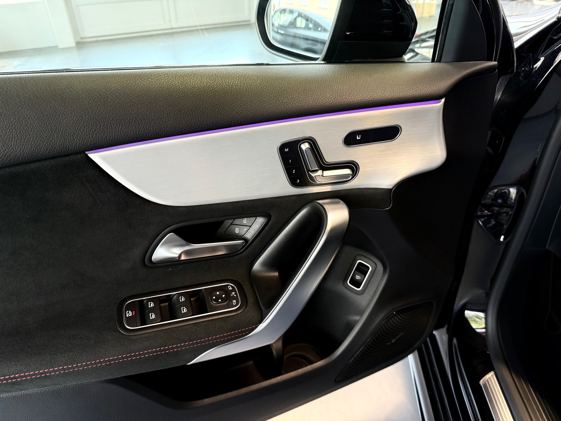 MERCEDES-BENZ A AMG 35 4Matic 8G-DCT-image-10