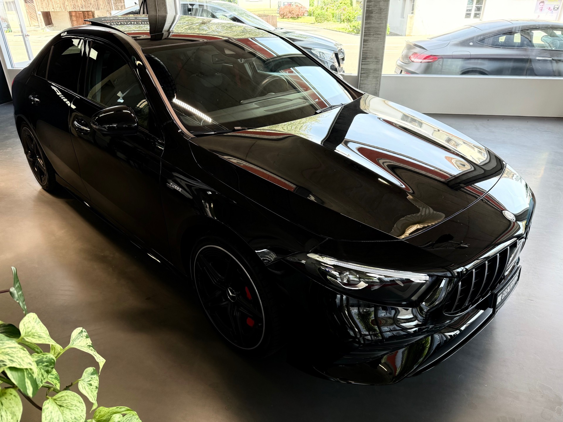MERCEDES-BENZ A AMG 35 4Matic 8G-DCT-image-1