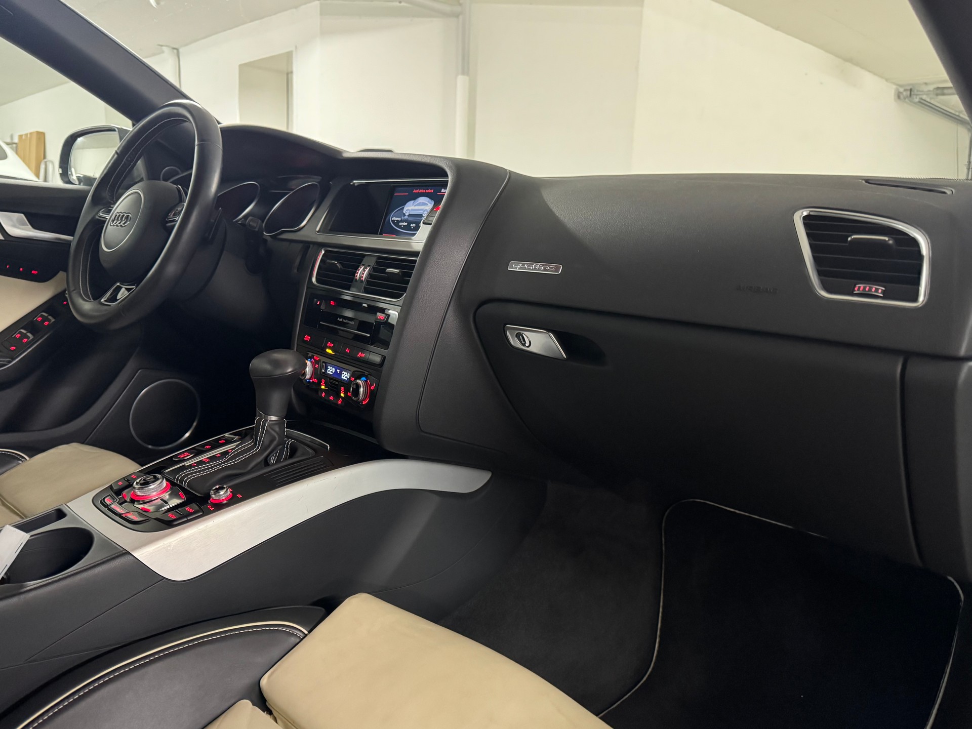 AUDI A5 Sportback 3.0 TDI quattro S-tronic S-Line-image-11