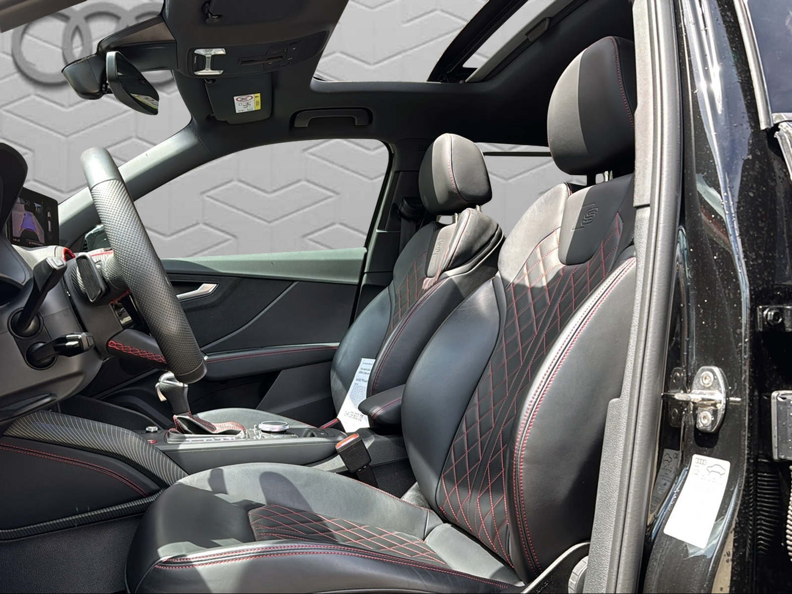 AUDI SQ2 TFSI quattro S-tronic-image-10