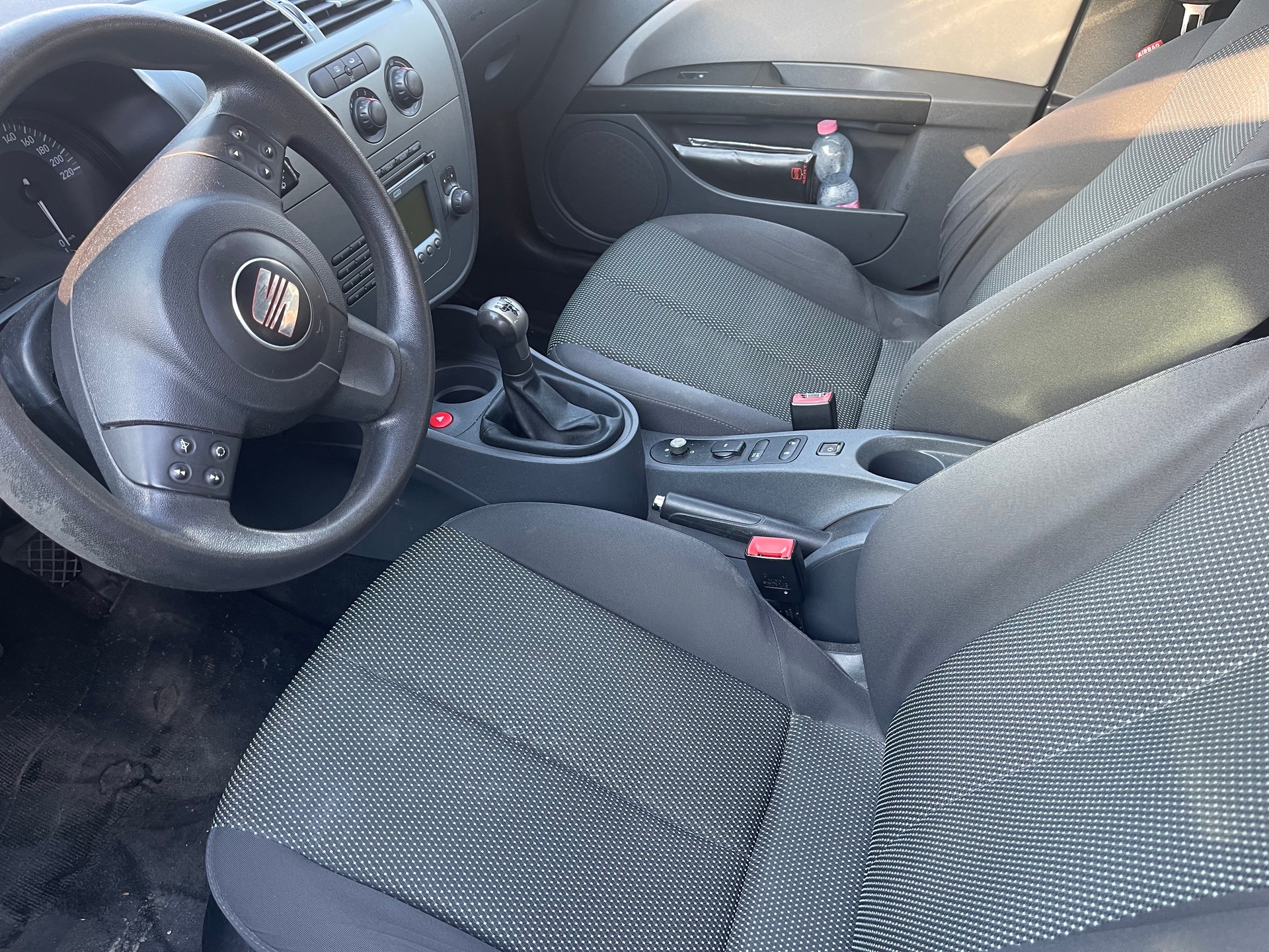 SEAT Leon 1.9 TDI Ecomotive Plus-image-3