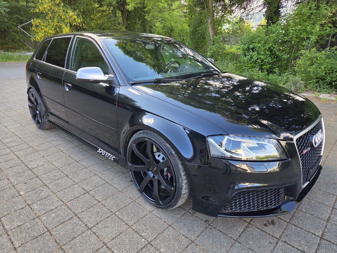 AUDI RS3 Sportback 2.5 TFSI quattro S-tronic Sportback Sportec 408PS-image-1
