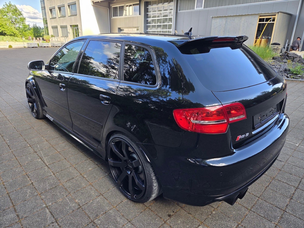 AUDI RS3 Sportback 2.5 TFSI quattro S-tronic Sportback Sportec 408PS-image-2