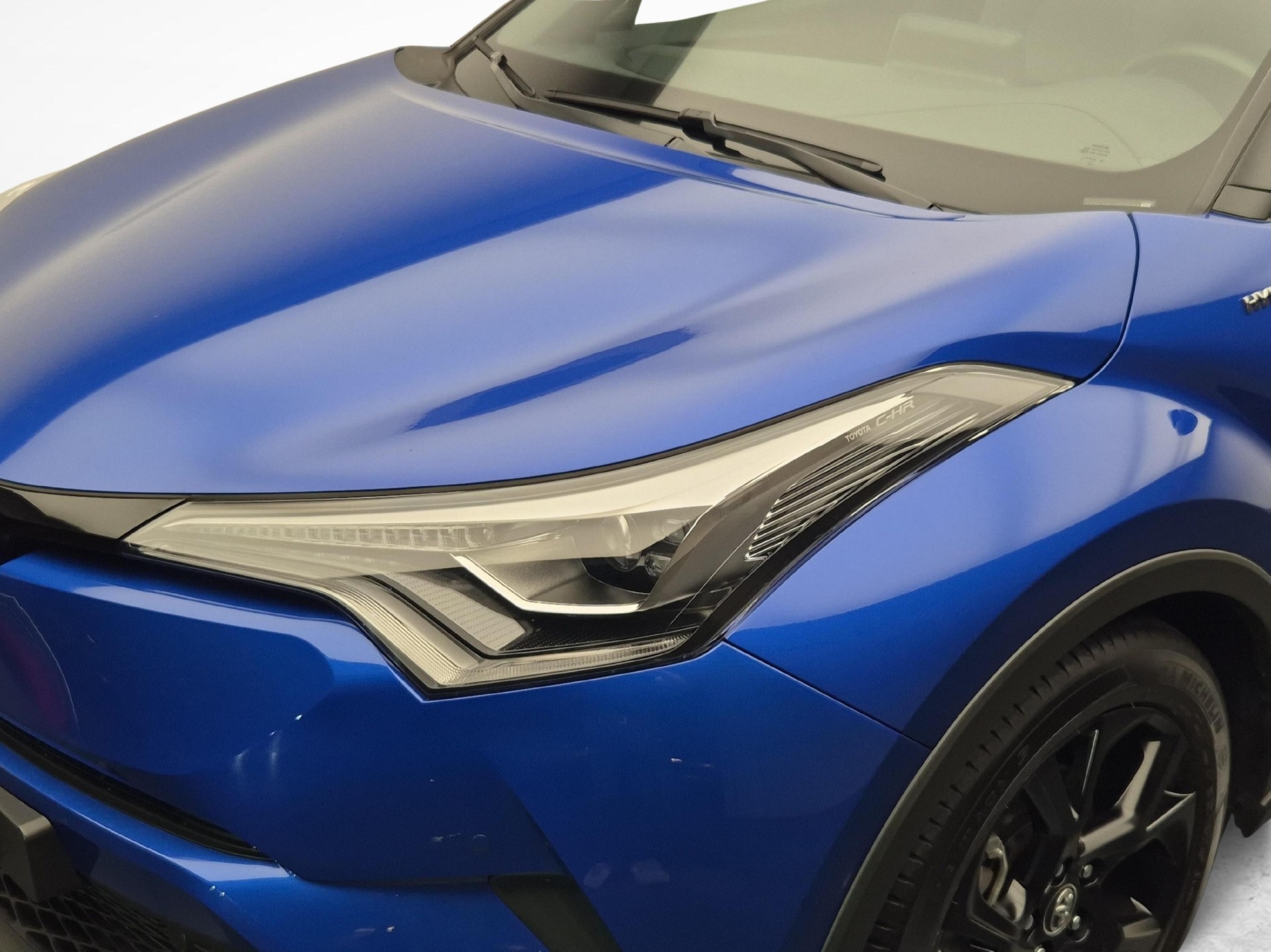 TOYOTA C-HR 1.8 VVTi HSD Style-image-17
