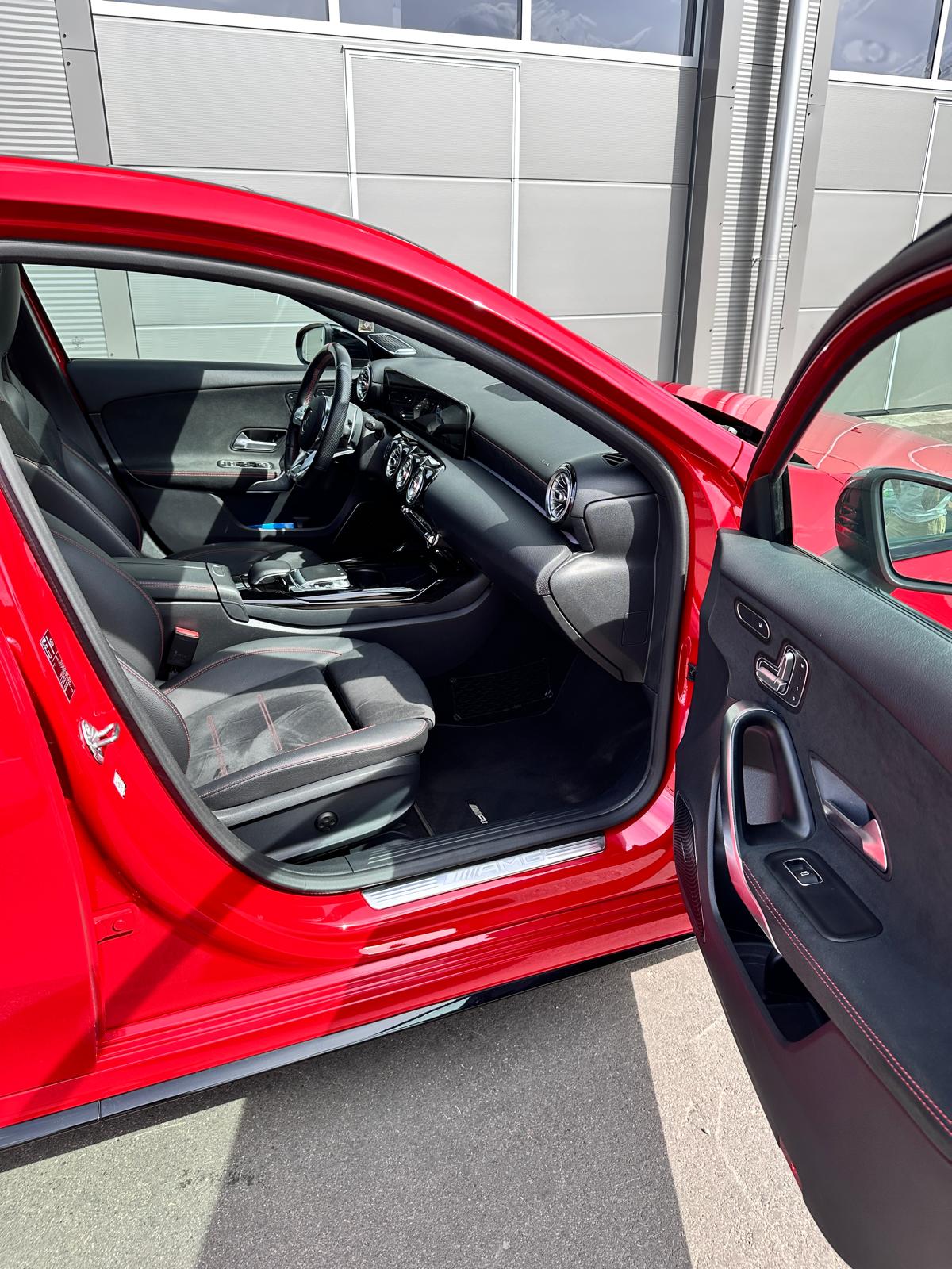 MERCEDES-BENZ MERCEDES-BENZ A 35 AMG 4MATIC SPEEDSHIFT NIGHT AERODYNAMIK l 306 PS-image-6