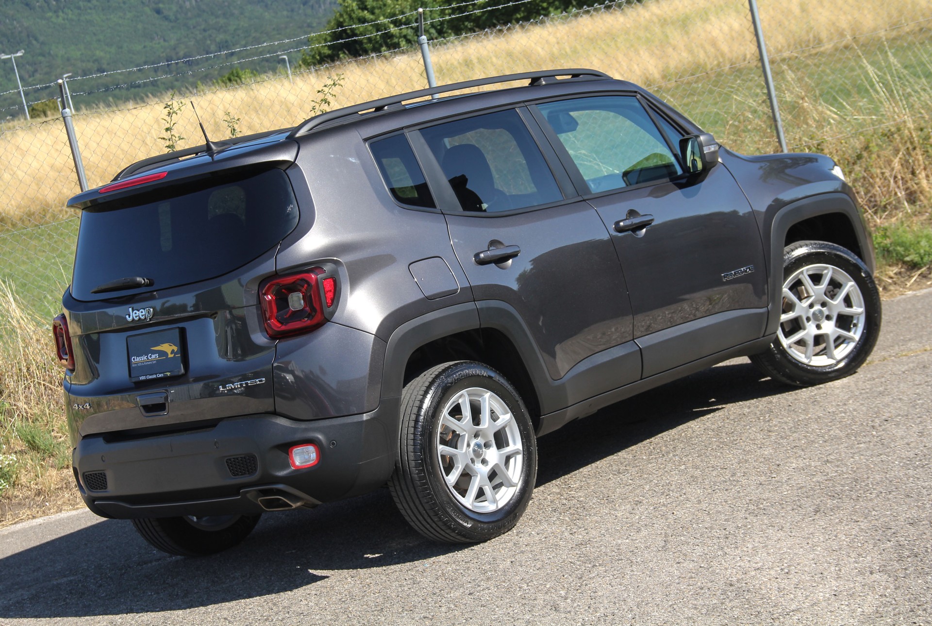 JEEP Renegade 1.3 Turbo Limited AWD ⭐⭐⭐⭐⭐-image-1