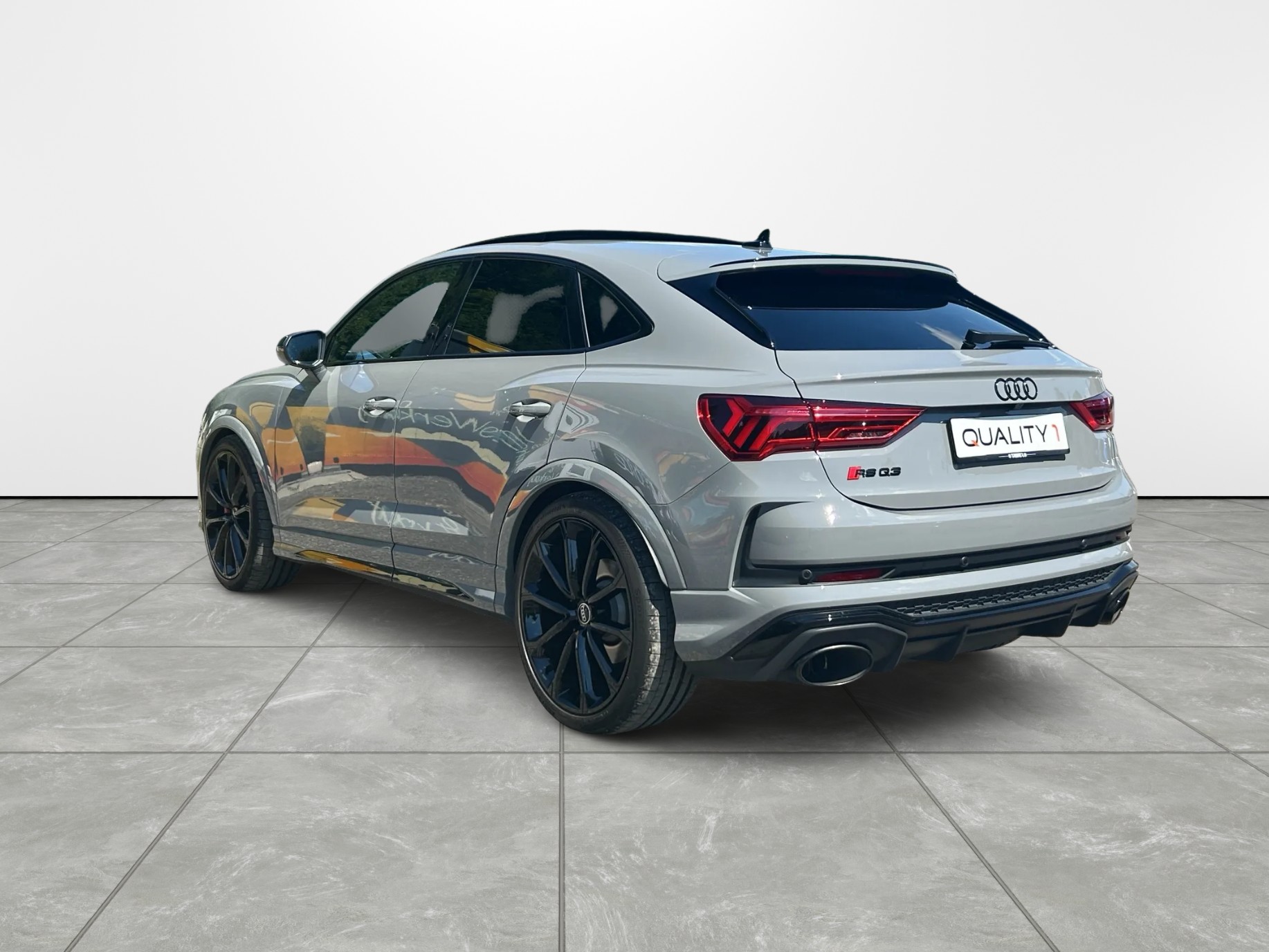 AUDI RS Q3 Sportback quattro S tronic-image-1