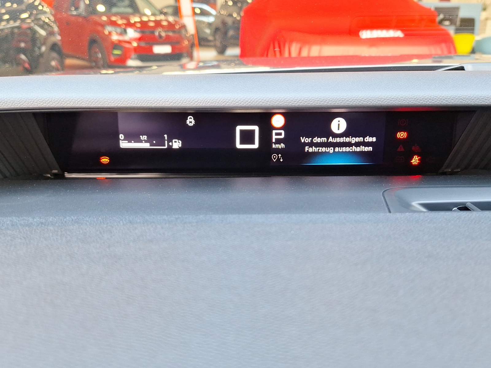 CITROEN C3 1.2 Hybrid Plus-image-14