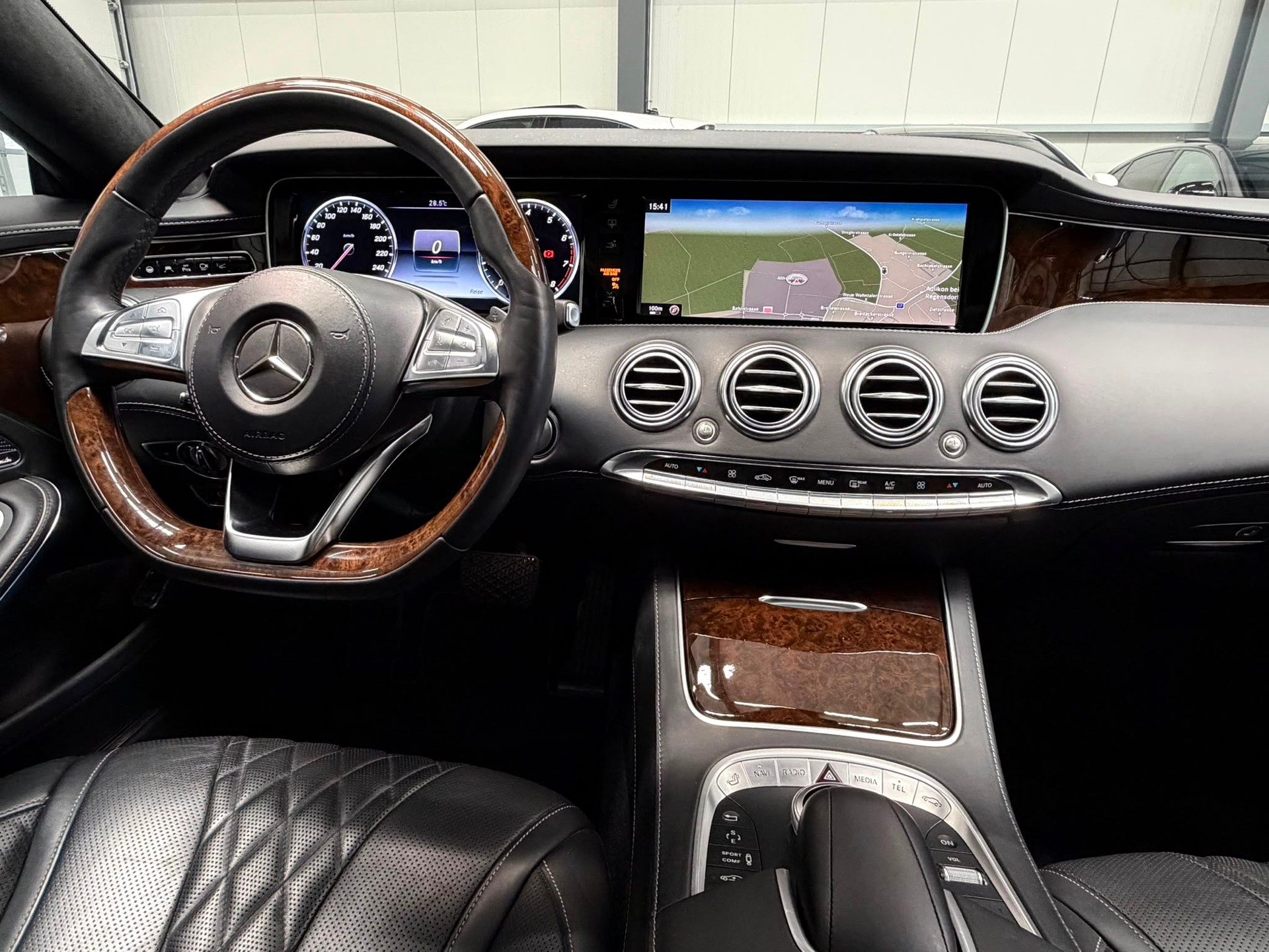 MERCEDES-BENZ S 500 Coupé 4Matic 7G-Tronic-image-15