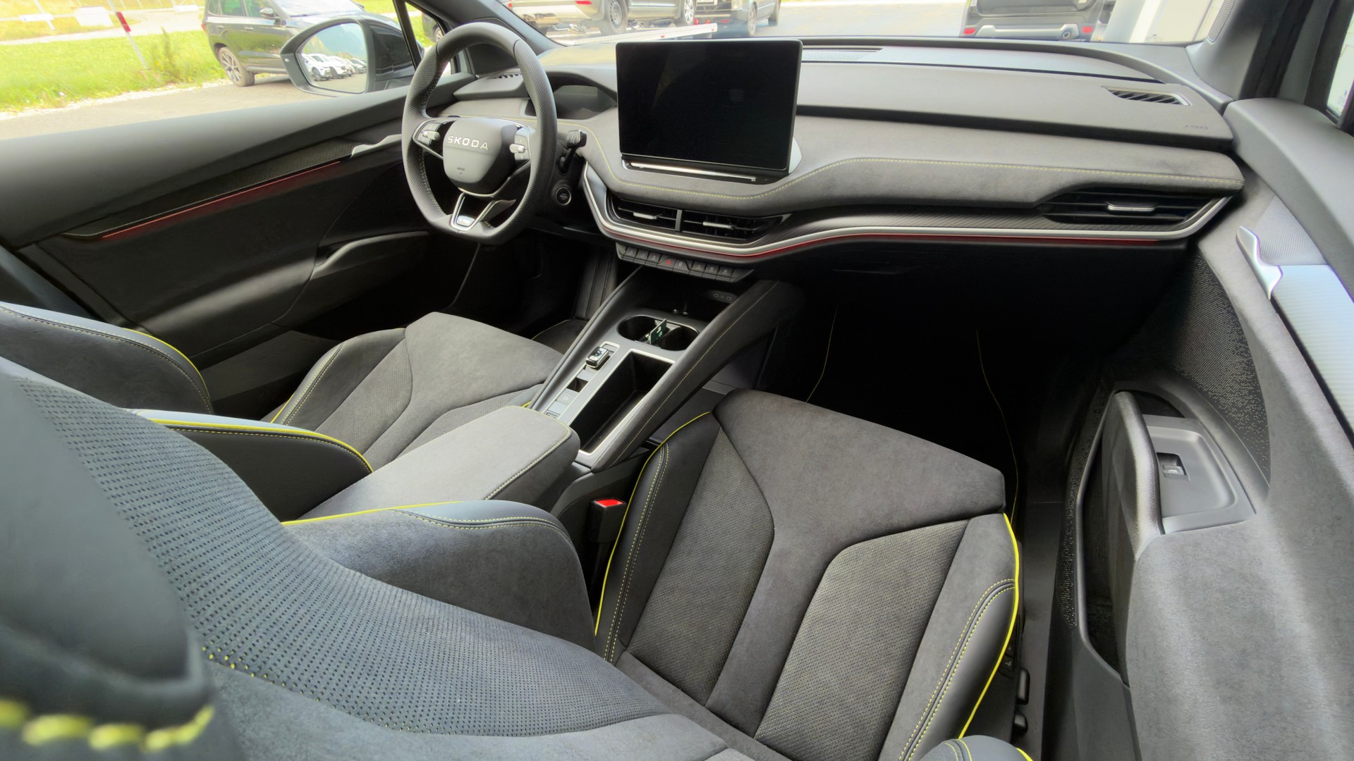 SKODA Elroq RS 85 4x4-image-7