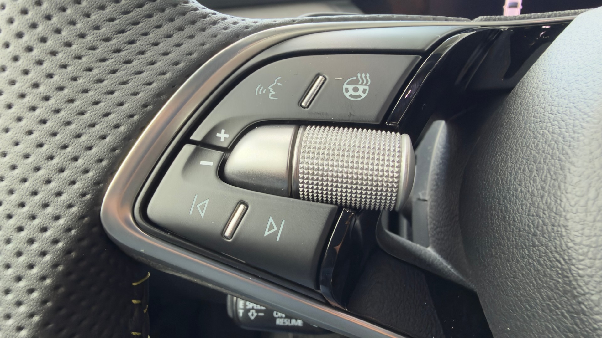 SKODA Elroq RS 85 4x4-image-9