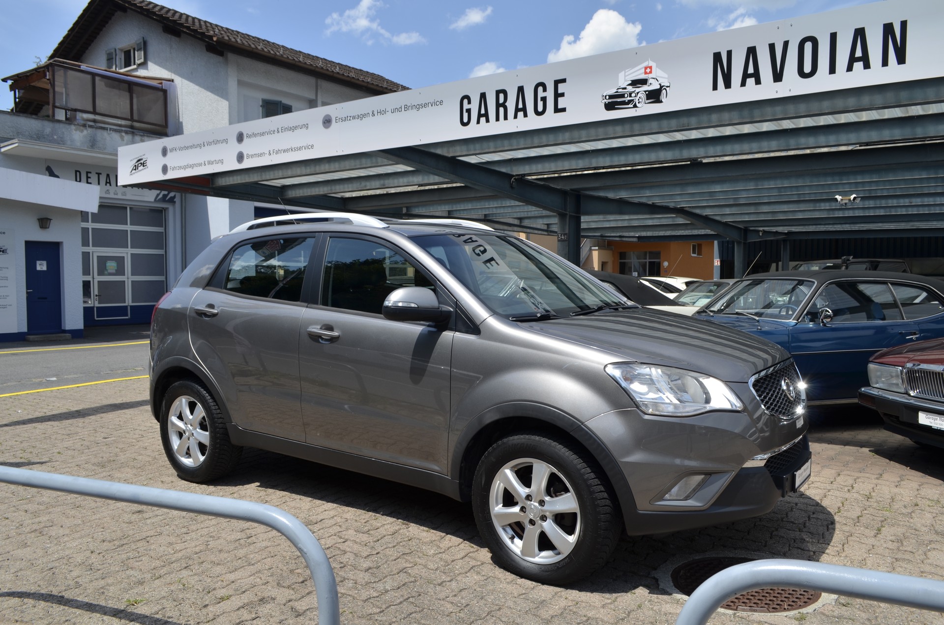 KGM-SsangYong Korando 2.0 e-XDI Sapphire 4WD Automatic-image-2