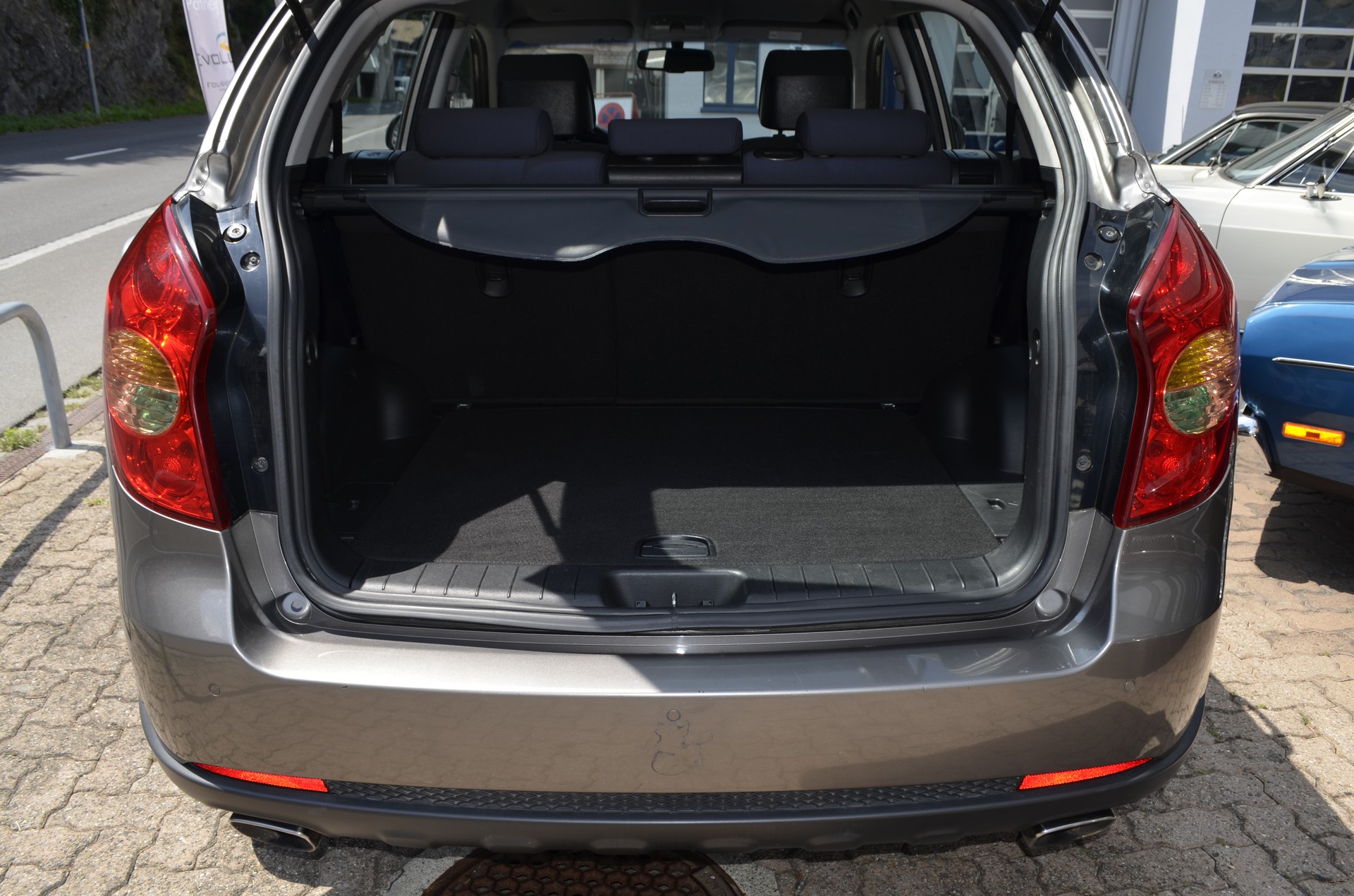 KGM-SsangYong Korando 2.0 e-XDI Sapphire 4WD Automatic-image-9