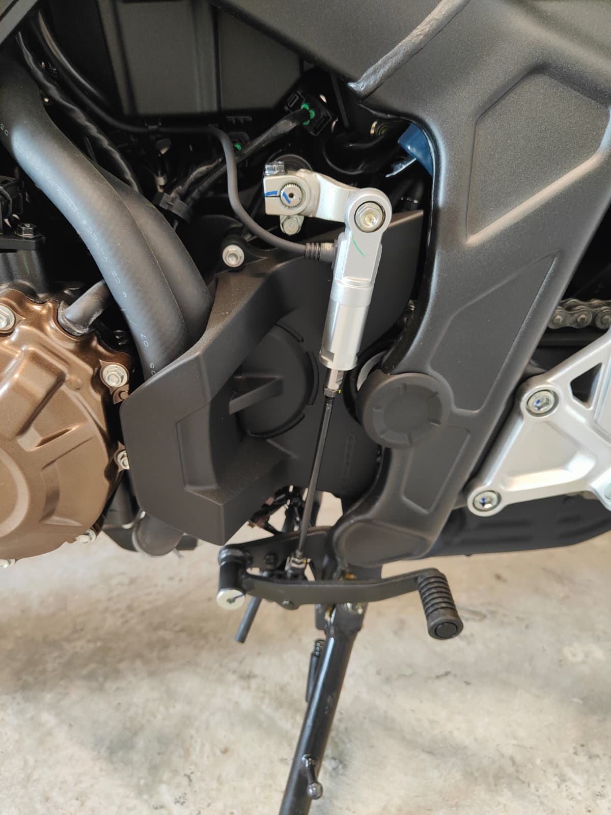 HONDA CB 650 R E-Clutch-image-5