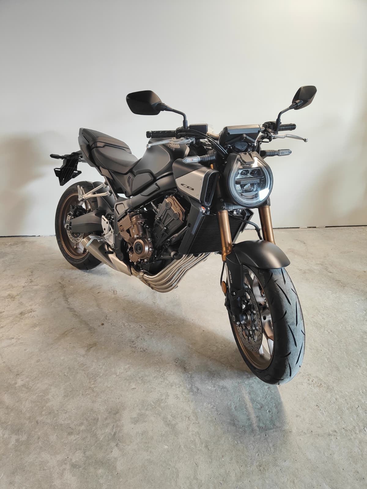 HONDA CB 650 R E-Clutch