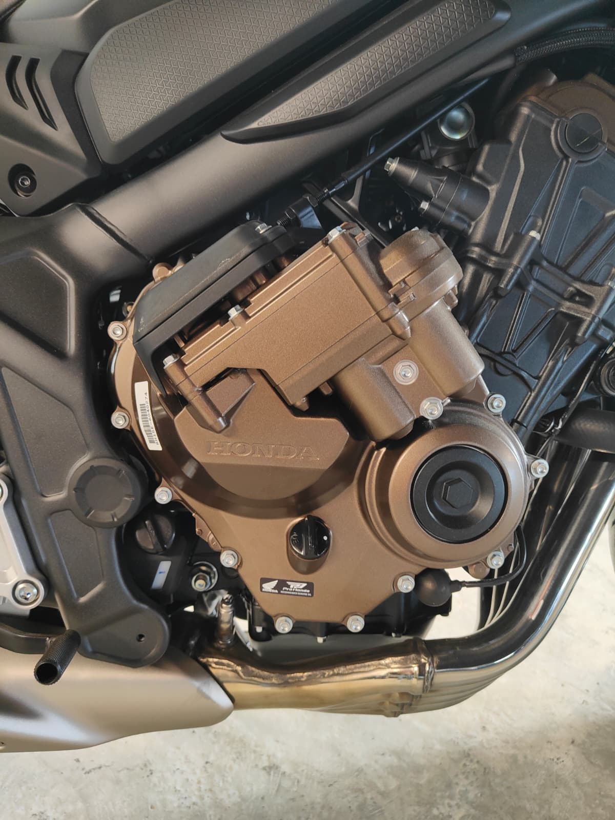 HONDA CB 650 R E-Clutch-image-6