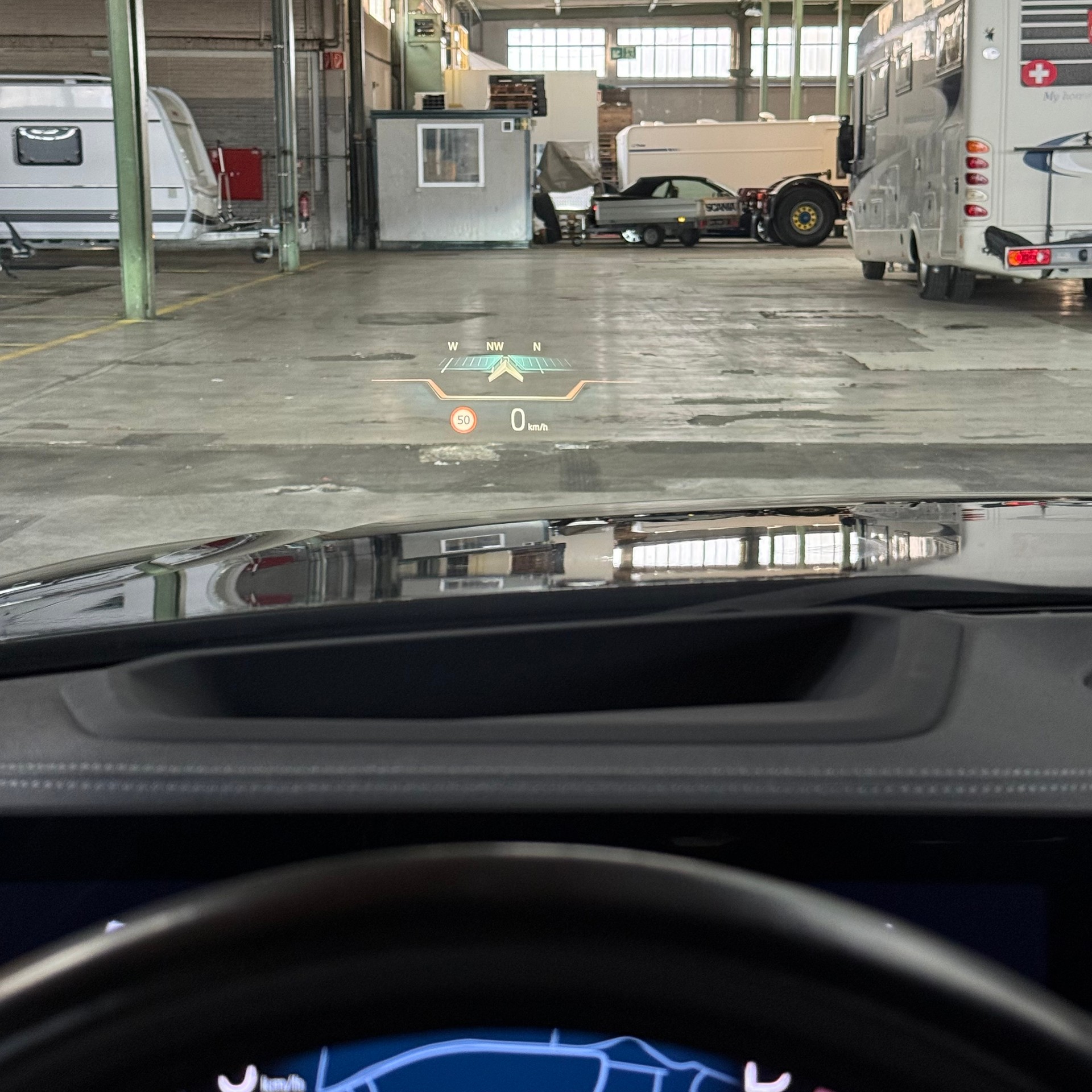 BMW i4 eDrive 40 M Sport Swiss-image-27