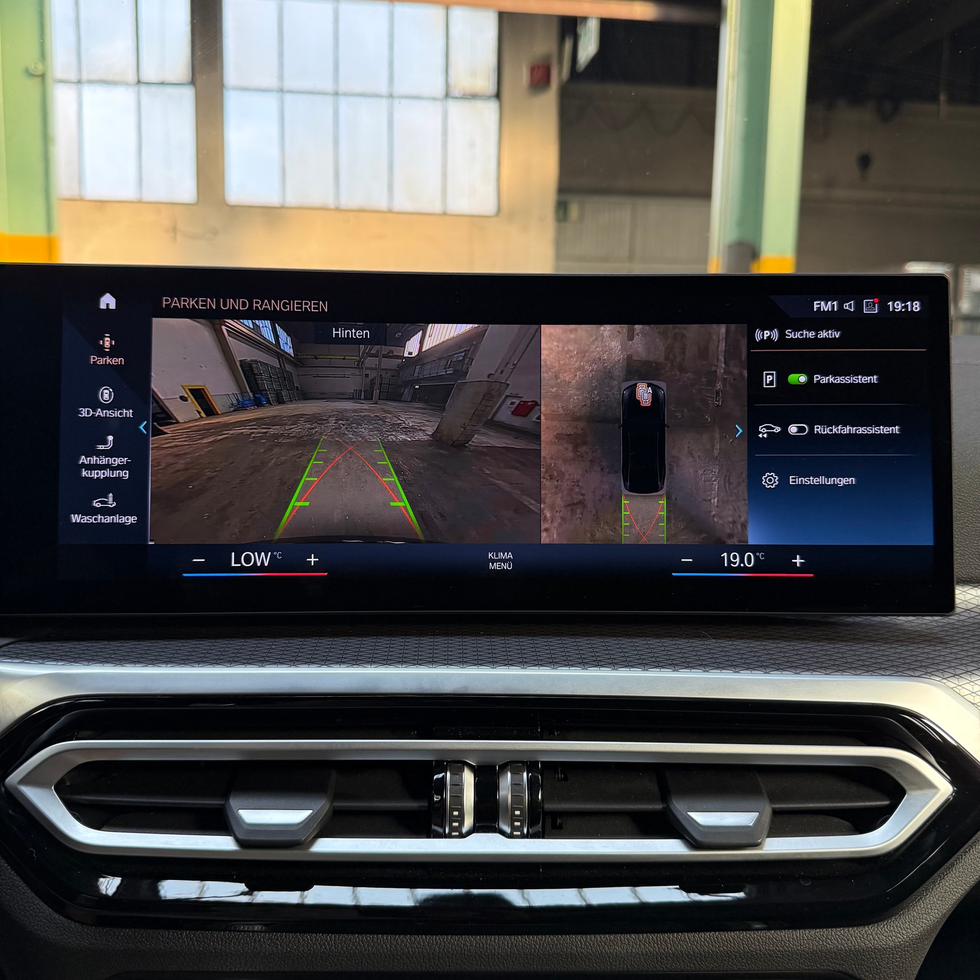 BMW i4 eDrive 40 M Sport Swiss-image-24