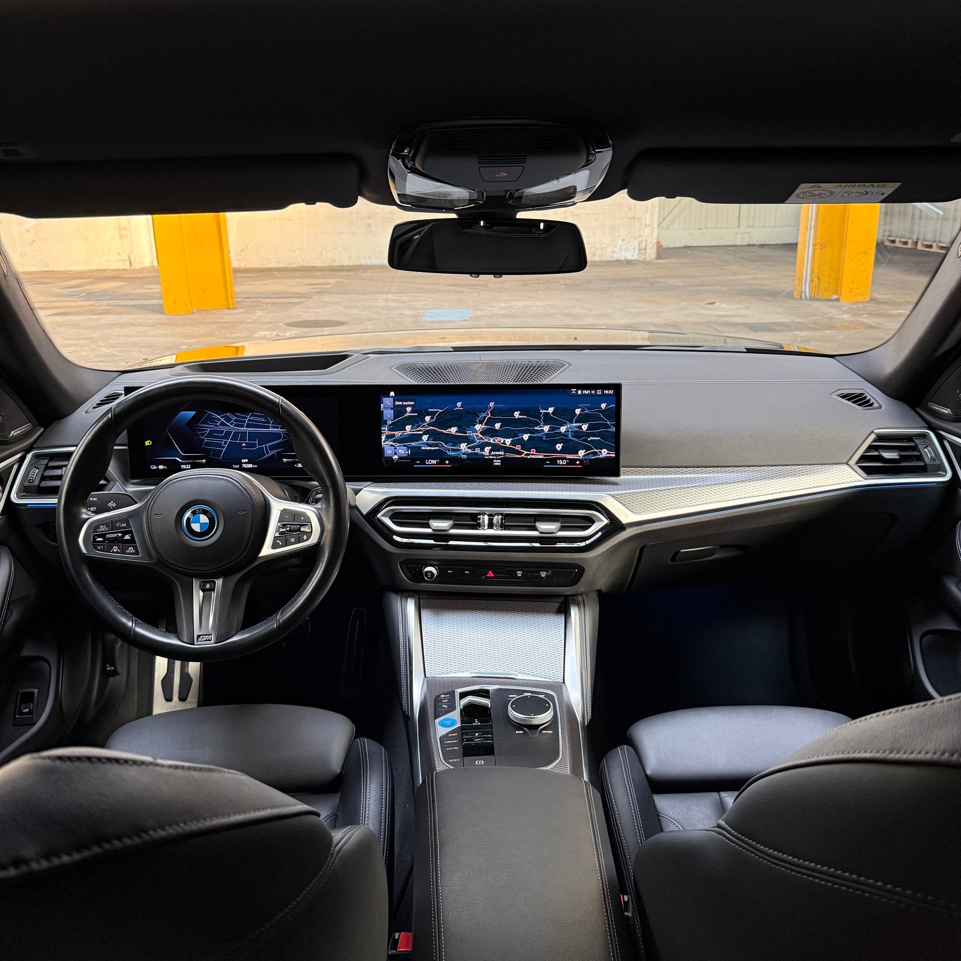 BMW i4 eDrive 40 M Sport Swiss-image-7