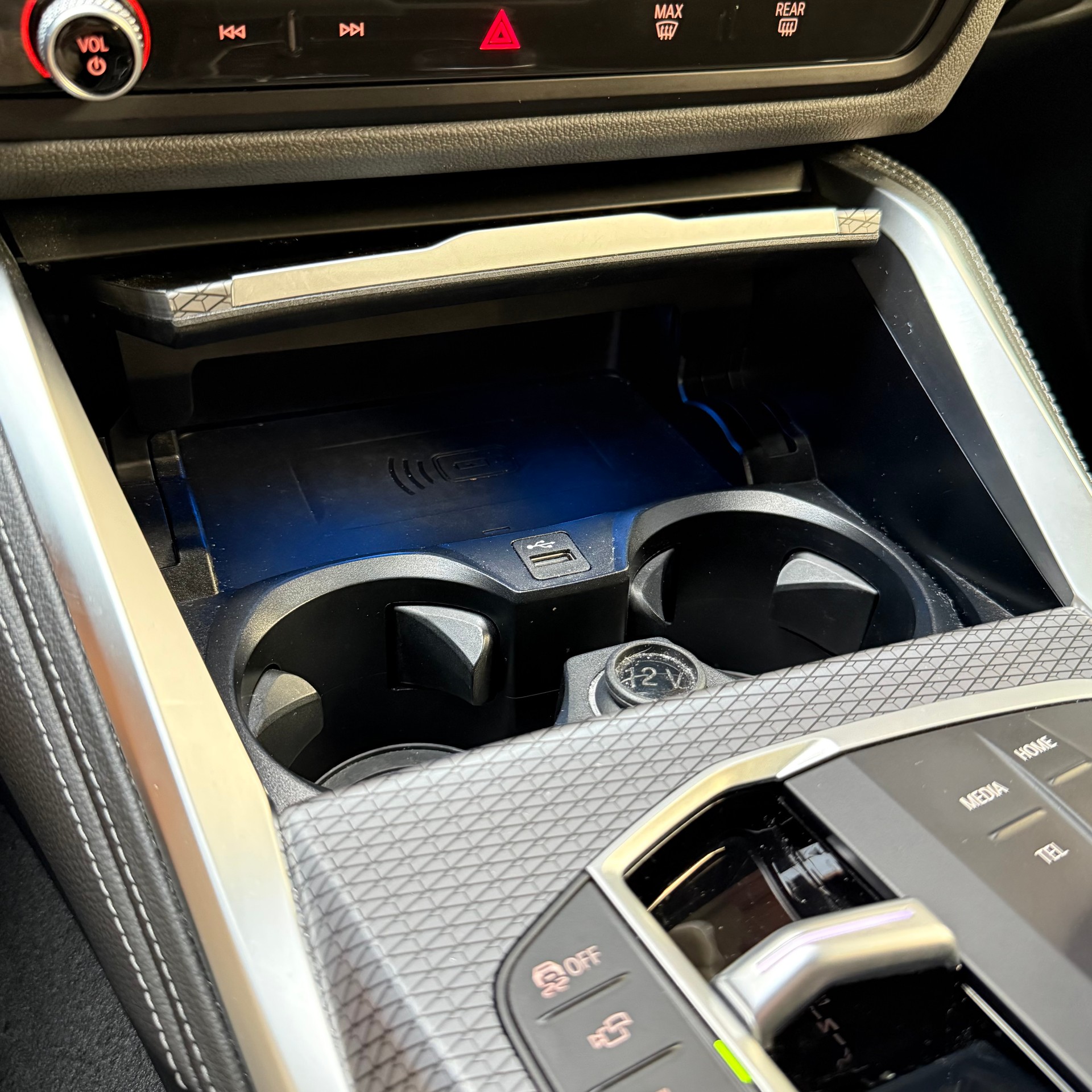 BMW i4 eDrive 40 M Sport Swiss-image-28