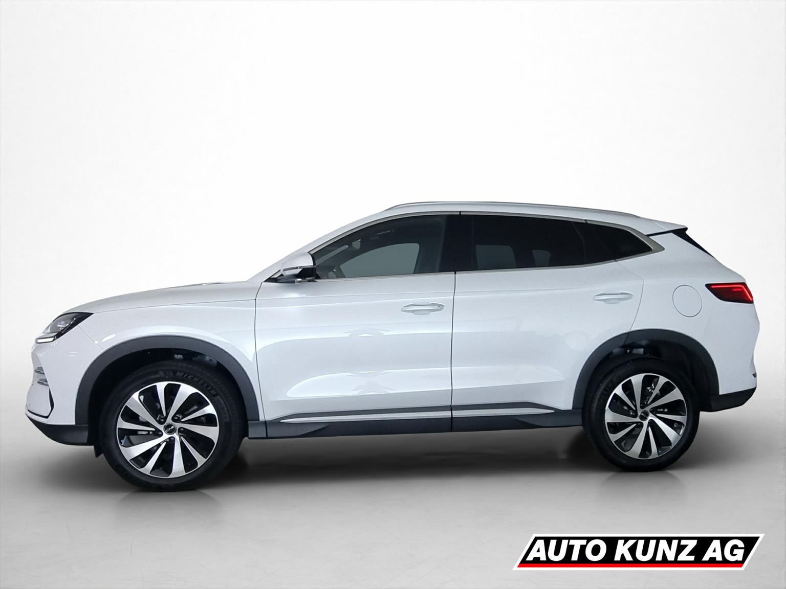 BYD Seal U DM-i Comfort FWD-image-2