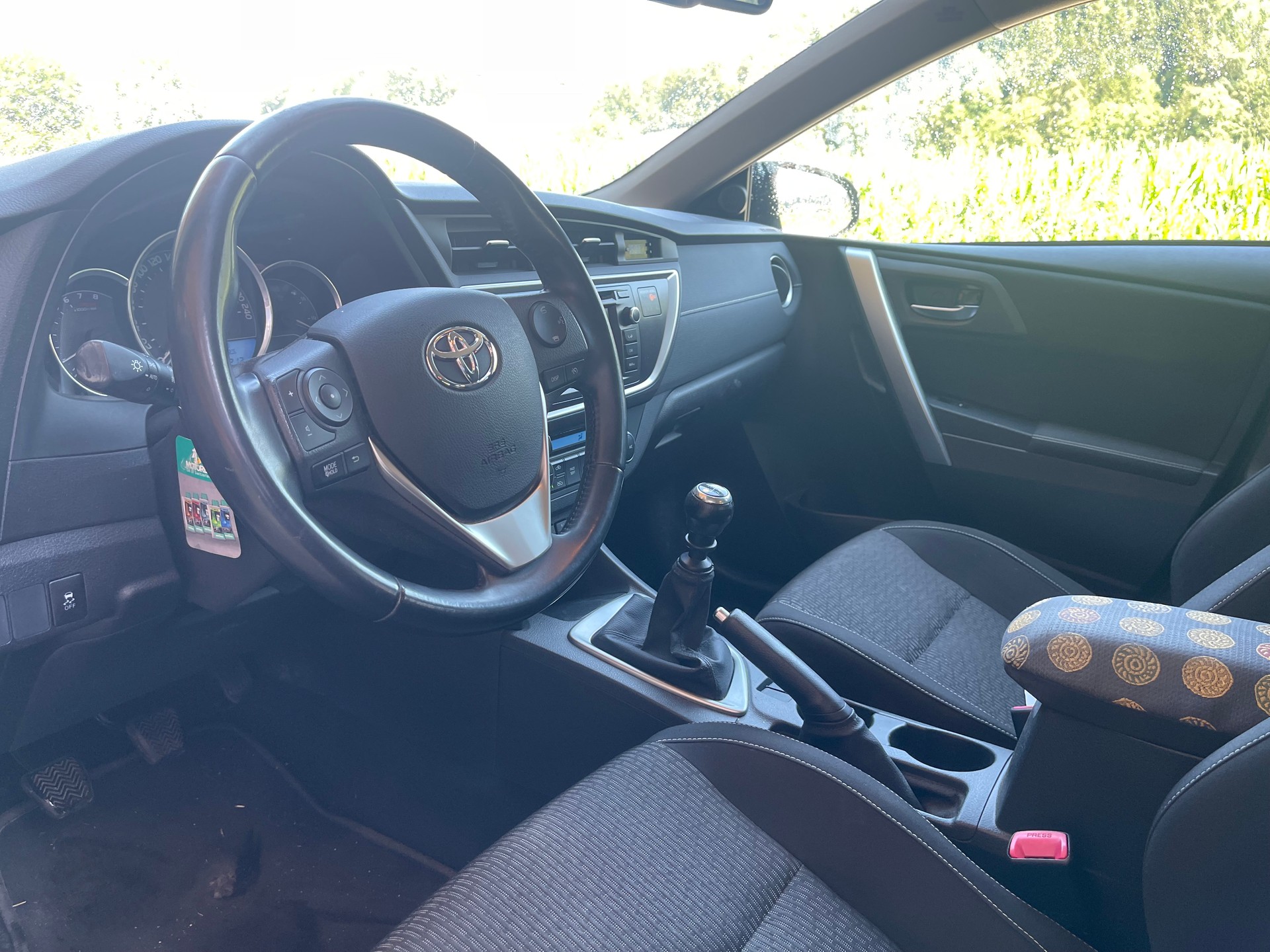 TOYOTA Auris 1.6 Trend-image-10