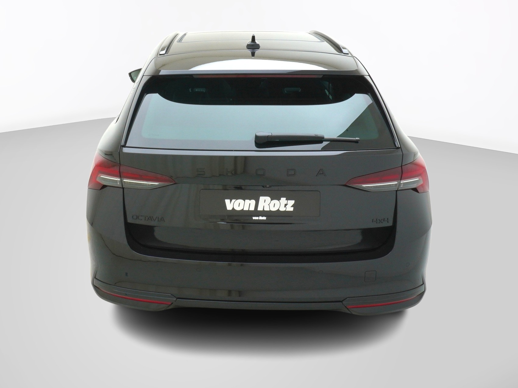 SKODA Octavia 2.0 TSI SportLine 4x4 DSG-image-2