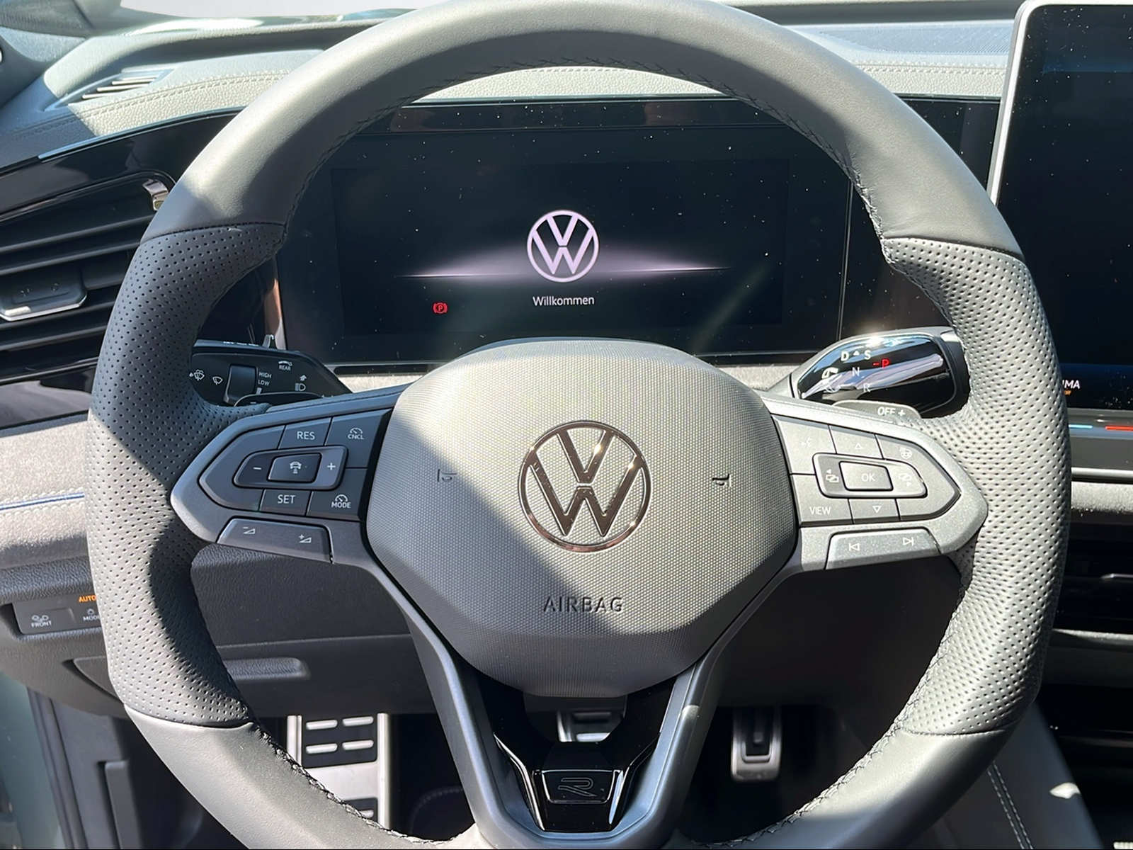 VW Tiguan RL 2.0TDI 193PS 4M 2000ccm 193PS/142kW 4 Zylinder TDI Diesel-image-11