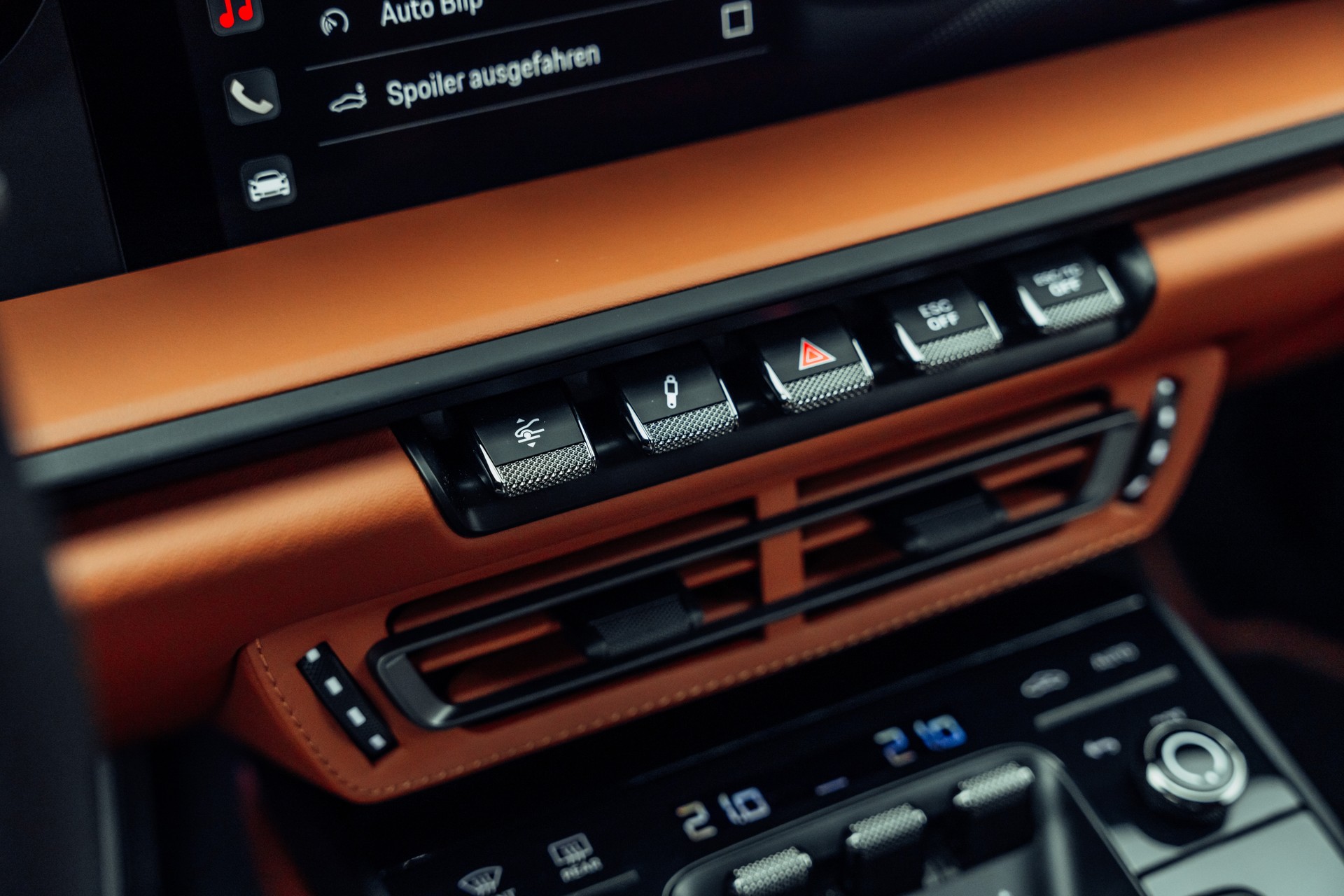 PORSCHE 911 S/T-image-12