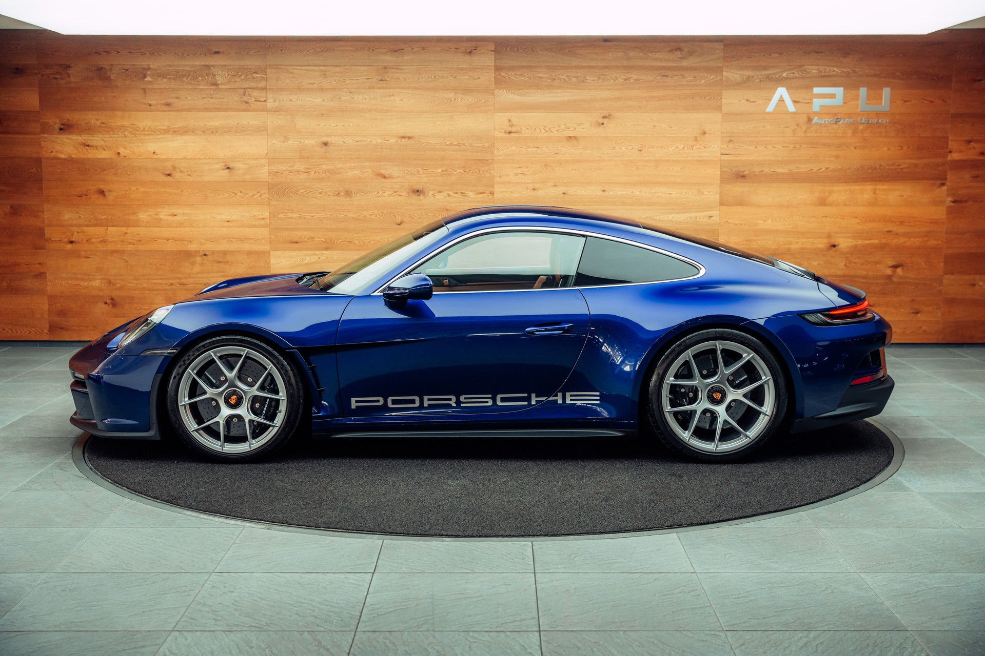 PORSCHE 911 S/T-image-8