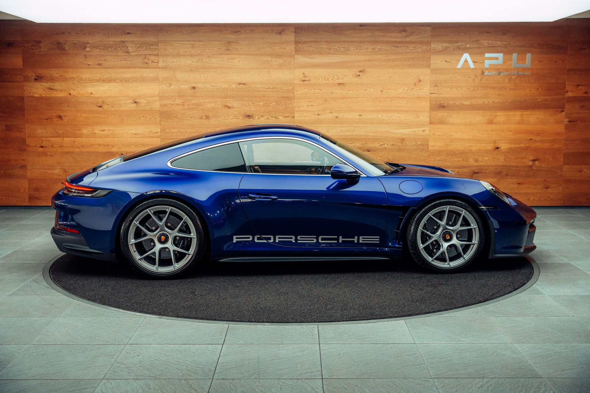 PORSCHE 911 S/T-image-9